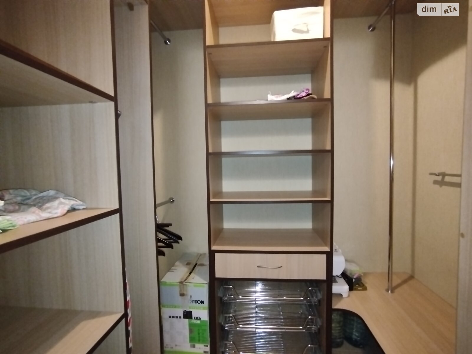чотирикімнатна квартира в Харкові, район 521-ий мікрорайон, на вул. Нескорених 32Б в довготривалу оренду помісячно фото 1 чотирикімнатна квартира в Харкові, район 521-ий мікрорайон, на вул. Нескорених 32Б в довготривалу оренду помісячно фото 1