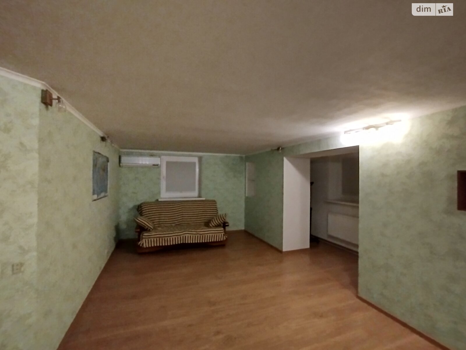 чотирикімнатна квартира в Харкові, район 521-ий мікрорайон, на вул. Нескорених 32Б в довготривалу оренду помісячно фото 1 чотирикімнатна квартира в Харкові, район 521-ий мікрорайон, на вул. Нескорених 32Б в довготривалу оренду помісячно фото 1