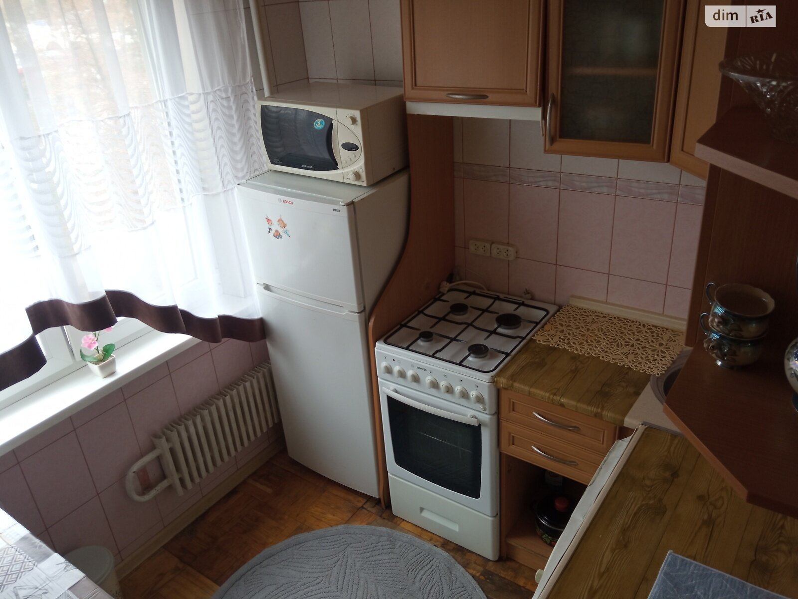 трикімнатна квартира в Харкові, район 521-ий мікрорайон, на вул. Нескорених 28 в довготривалу оренду помісячно фото 1 трикімнатна квартира в Харкові, район 521-ий мікрорайон, на вул. Нескорених 28 в довготривалу оренду помісячно фото 1