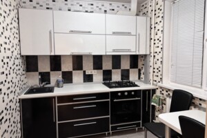 однокомнатная квартира в Харькове, район 521-ый микрорайон, на ул. Нескореных 26 в аренду на долгий срок помесячно фото 2 однокомнатная квартира в Харькове, район 521-ый микрорайон, на ул. Нескореных 26 в аренду на долгий срок помесячно фото 2