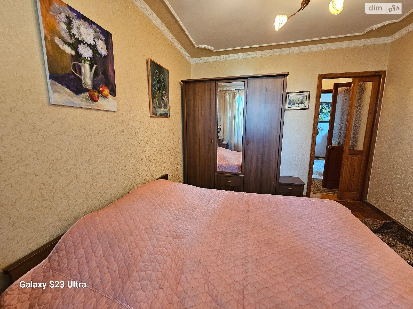 трикімнатна квартира в Харкові, район 521-ий мікрорайон, на вул. Валентинівська 13А в довготривалу оренду помісячно фото 1 трикімнатна квартира в Харкові, район 521-ий мікрорайон, на вул. Валентинівська 13А в довготривалу оренду помісячно фото 1