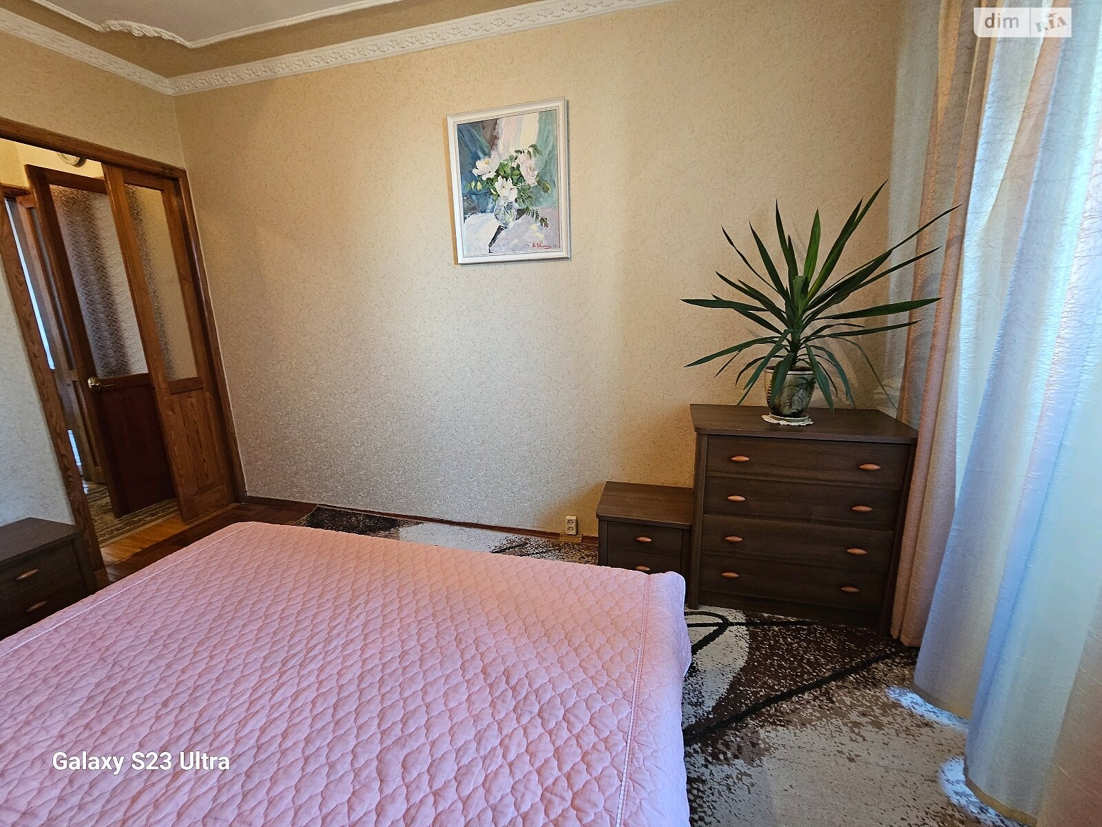 трикімнатна квартира в Харкові, район 521-ий мікрорайон, на вул. Валентинівська 13А в довготривалу оренду помісячно фото 1 трикімнатна квартира в Харкові, район 521-ий мікрорайон, на вул. Валентинівська 13А в довготривалу оренду помісячно фото 1