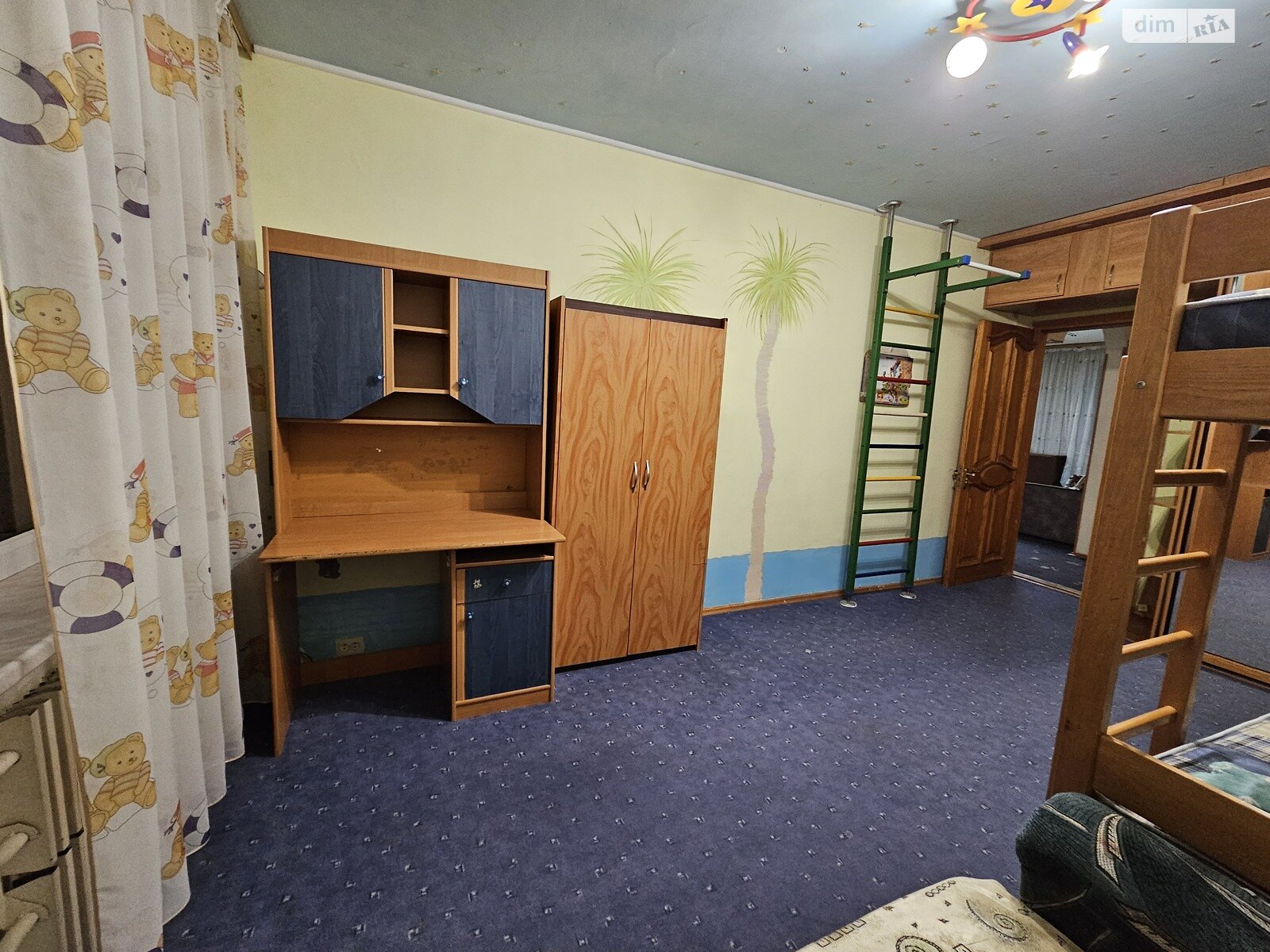 трехкомнатная квартира в Харькове, район Салтовский, на ул. Гвардейцев-Широнинцев 59 в аренду на долгий срок помесячно фото 1