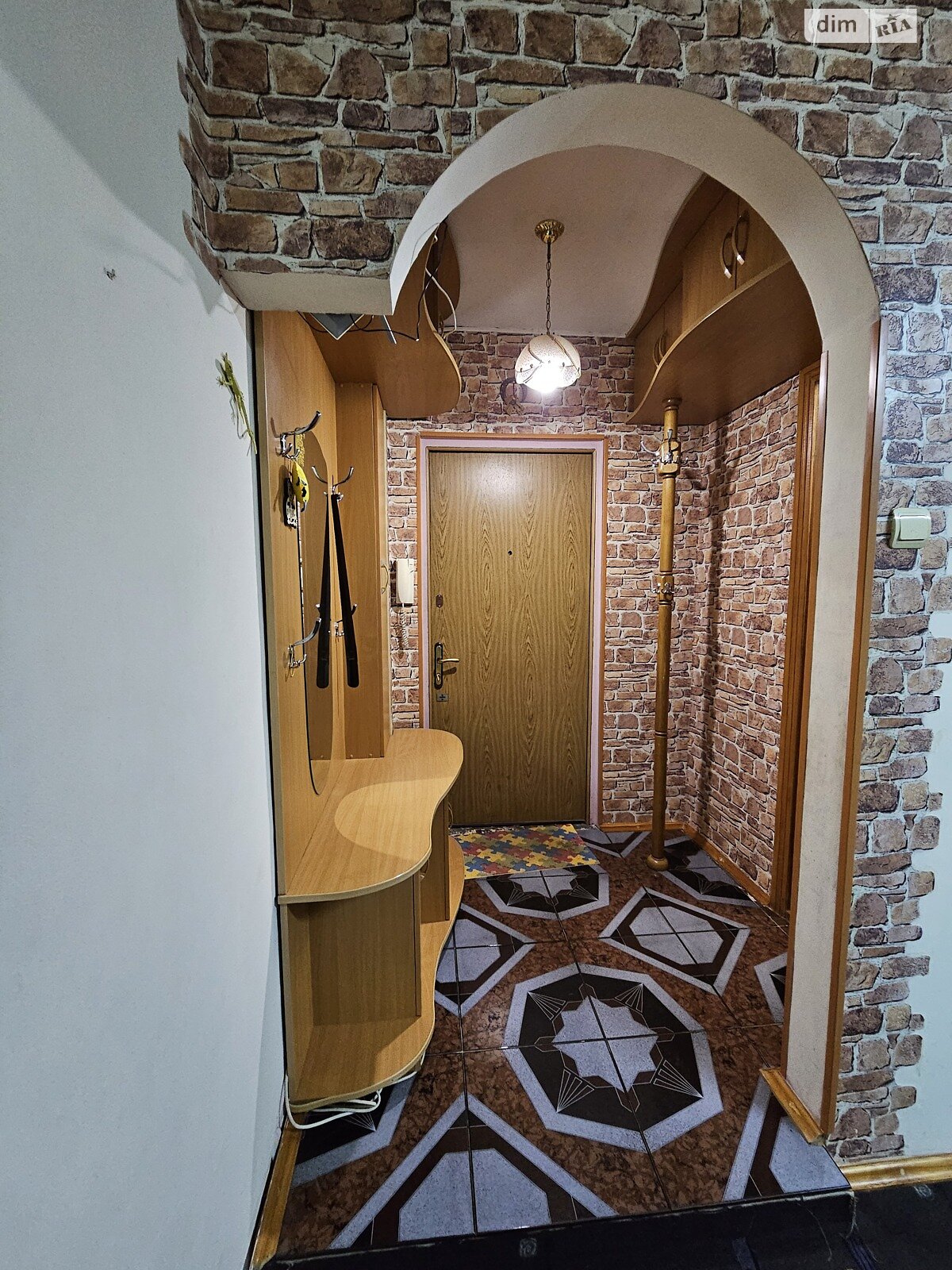 трехкомнатная квартира в Харькове, район Салтовский, на ул. Гвардейцев-Широнинцев 59 в аренду на долгий срок помесячно фото 1