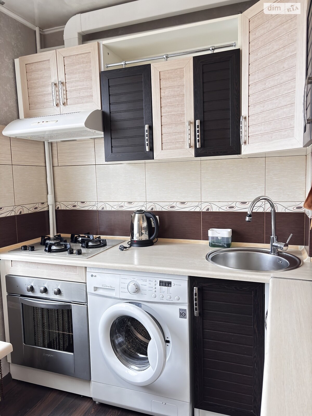 однокомнатная квартира в Харькове, район 522-ый микрорайон, на ул. Академика Барабашова 44 в аренду на долгий срок помесячно фото 1 однокомнатная квартира в Харькове, район 522-ый микрорайон, на ул. Академика Барабашова 44 в аренду на долгий срок помесячно фото 1