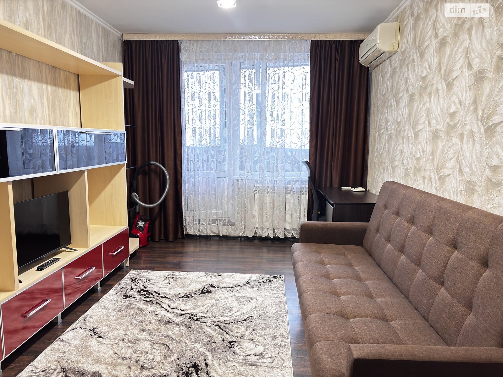 однокомнатная квартира в Харькове, район 522-ый микрорайон, на ул. Академика Барабашова 44 в аренду на долгий срок помесячно фото 1 однокомнатная квартира в Харькове, район 522-ый микрорайон, на ул. Академика Барабашова 44 в аренду на долгий срок помесячно фото 1