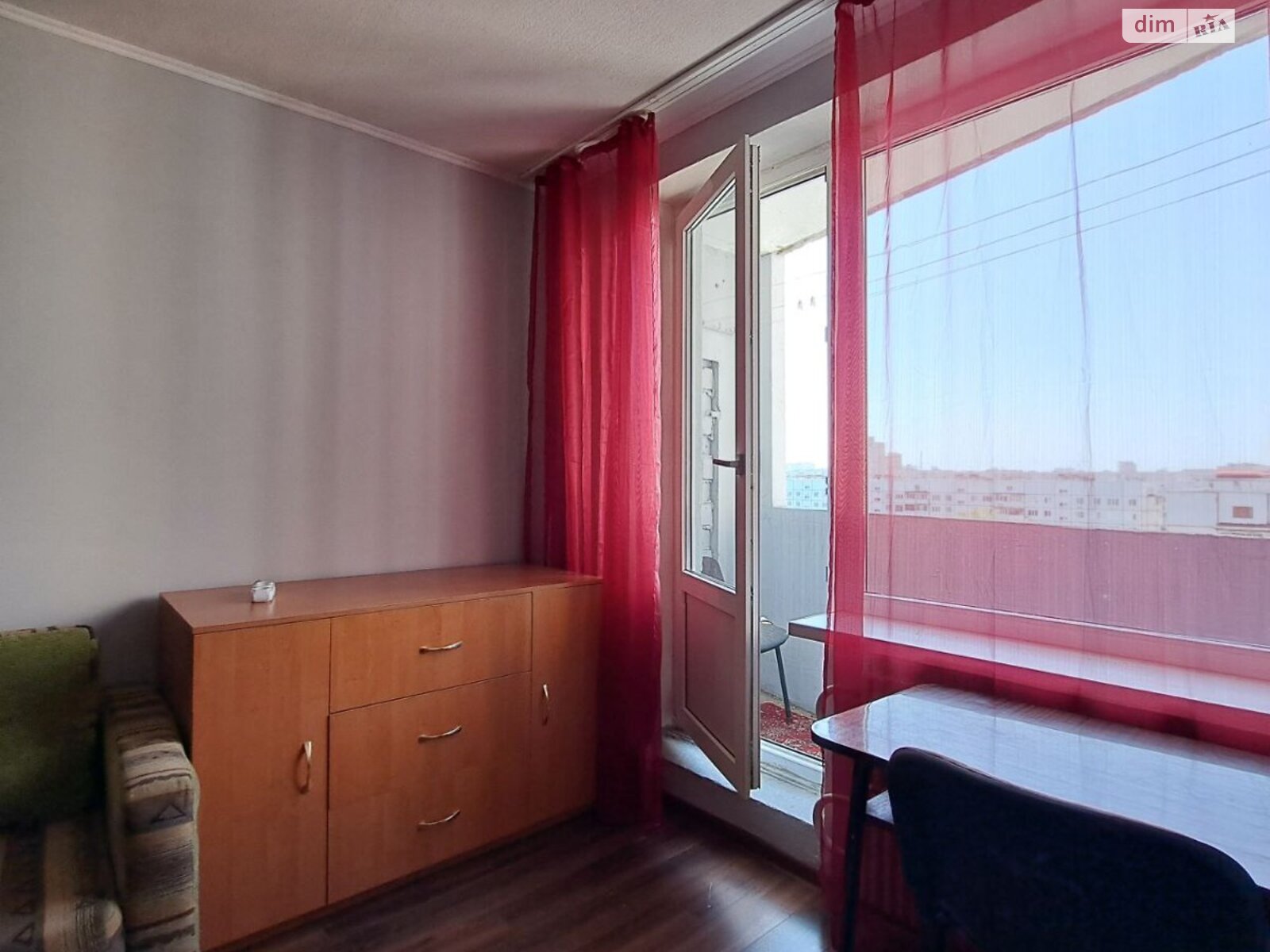 однокомнатная квартира в Харькове, район Салтовка, на ул. Нескореных 4 в аренду на долгий срок помесячно фото 1 однокомнатная квартира в Харькове, район Салтовка, на ул. Нескореных 4 в аренду на долгий срок помесячно фото 1