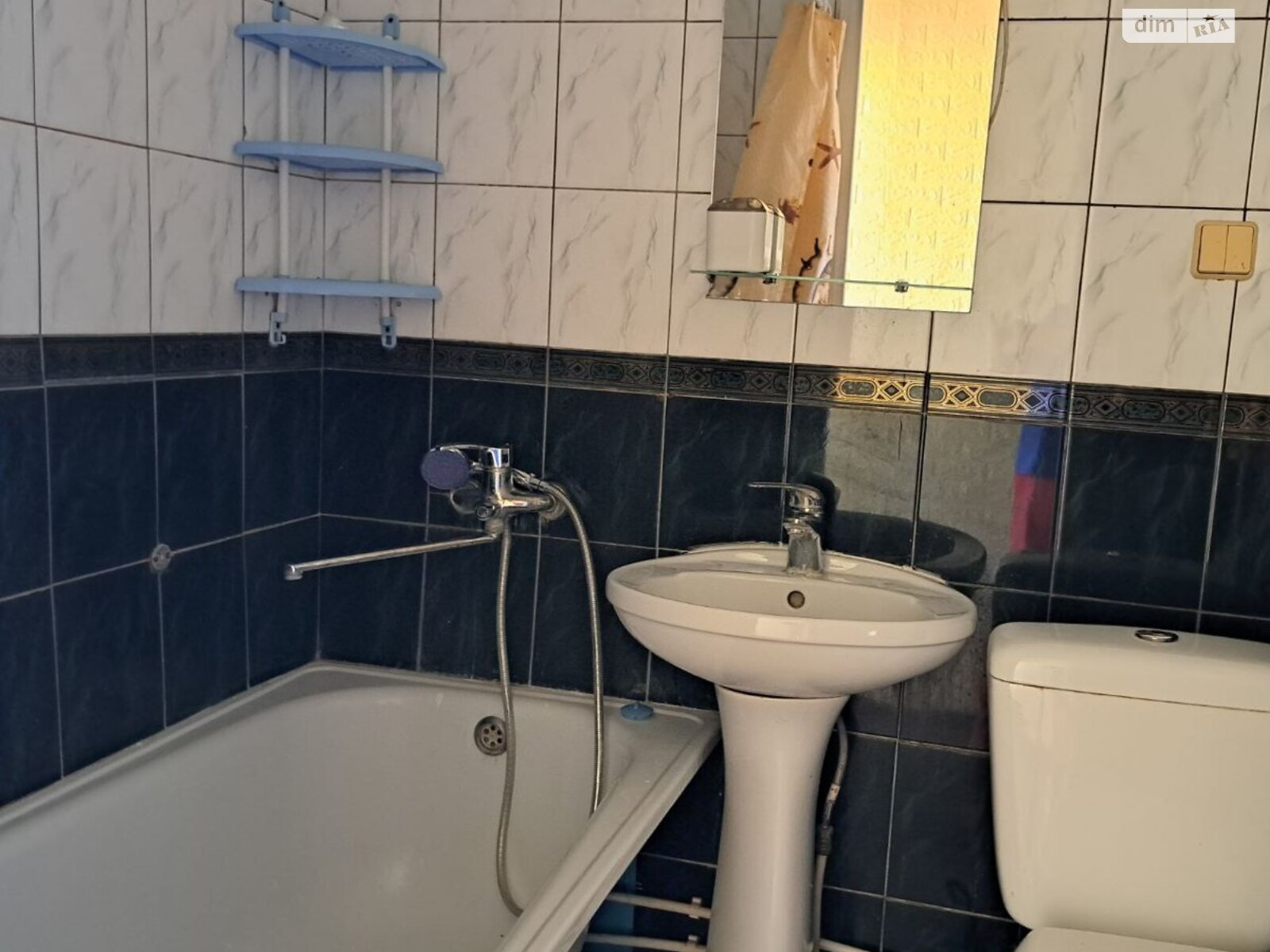 однокомнатная квартира в Харькове, район Салтовка, на ул. Нескореных 4 в аренду на долгий срок помесячно фото 1 однокомнатная квартира в Харькове, район Салтовка, на ул. Нескореных 4 в аренду на долгий срок помесячно фото 1