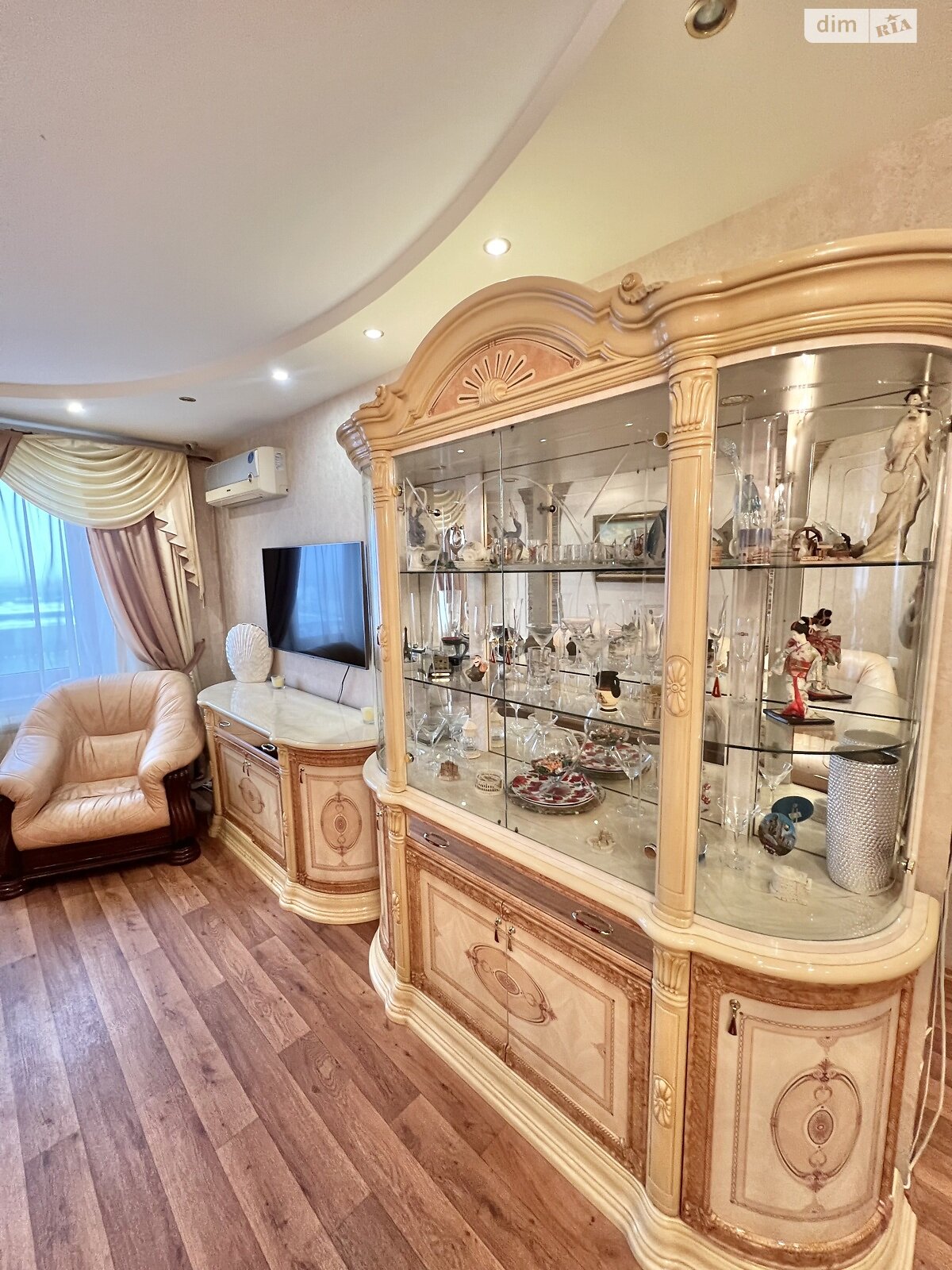 двухкомнатная квартира в Харькове, район 522-ый микрорайон, на ул. Нескореных 4 в аренду на долгий срок помесячно фото 1