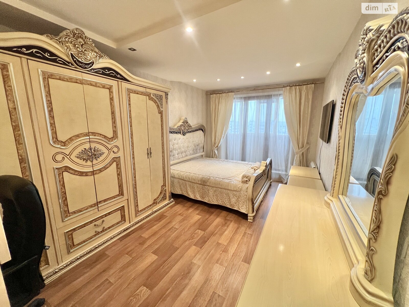 двухкомнатная квартира в Харькове, район 522-ый микрорайон, на ул. Нескореных 4 в аренду на долгий срок помесячно фото 1