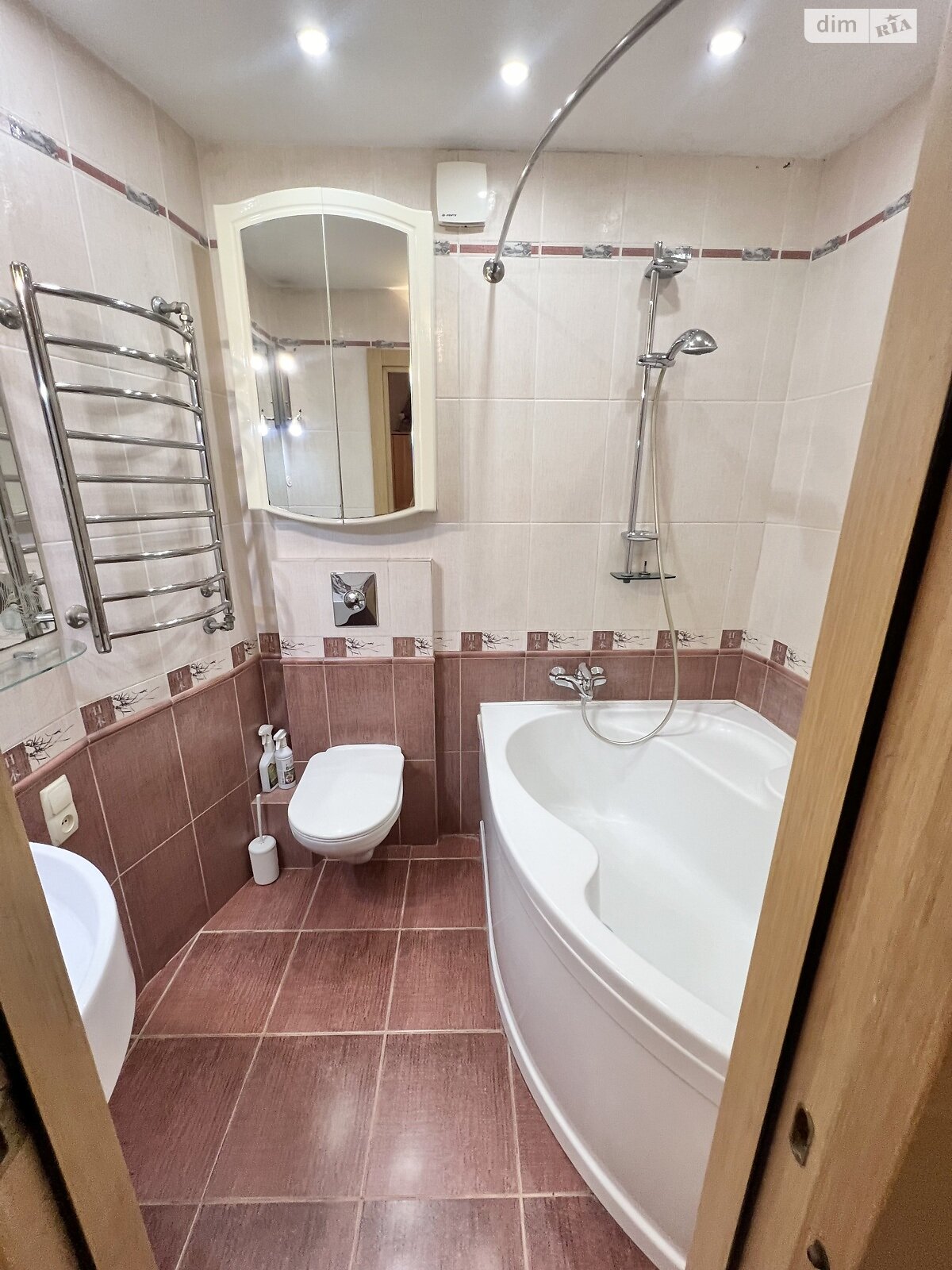 двухкомнатная квартира в Харькове, район 522-ый микрорайон, на ул. Нескореных 4 в аренду на долгий срок помесячно фото 1