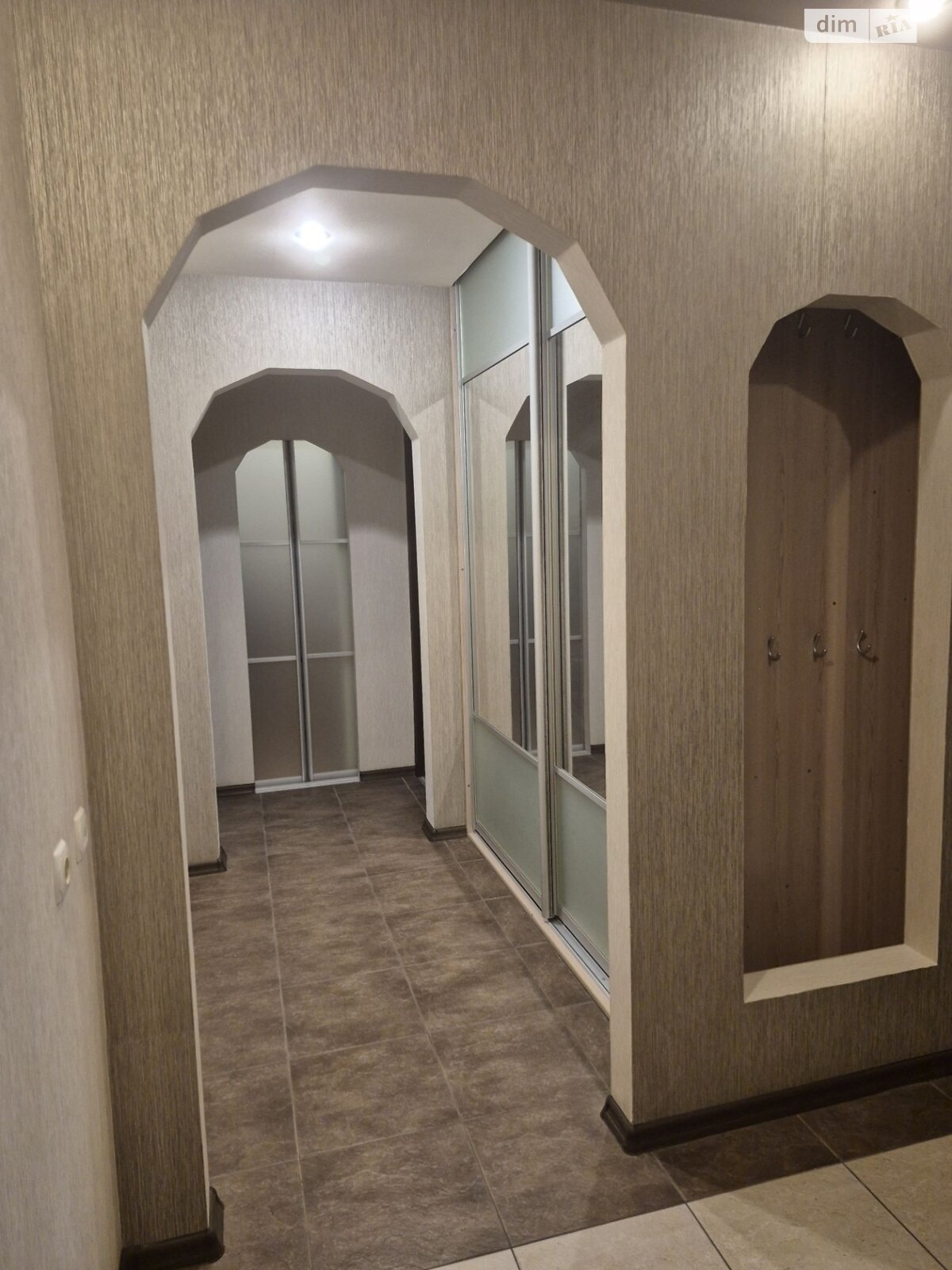 двухкомнатная квартира в Харькове, район Пески, на ул. Нескореных 4А в аренду на долгий срок помесячно фото 1 двухкомнатная квартира в Харькове, район Пески, на ул. Нескореных 4А в аренду на долгий срок помесячно фото 1