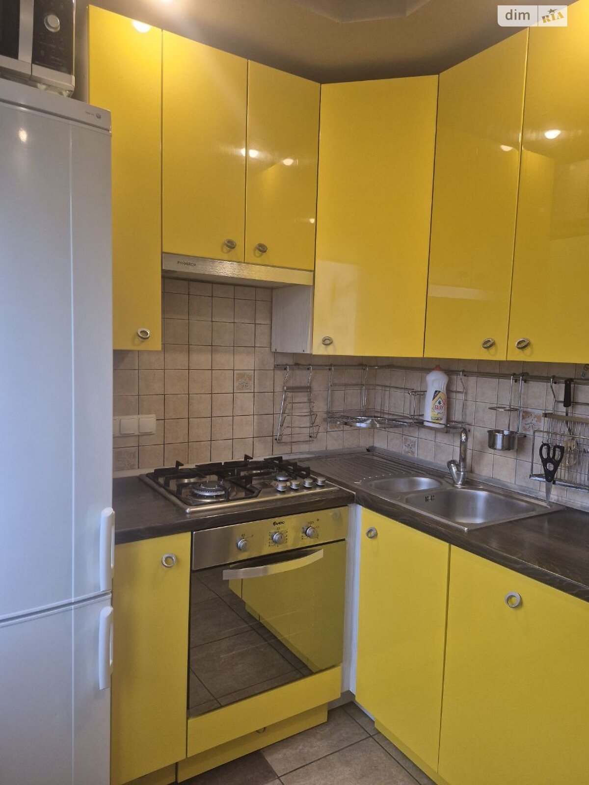 двухкомнатная квартира в Харькове, район Пески, на ул. Нескореных 4А в аренду на долгий срок помесячно фото 1 двухкомнатная квартира в Харькове, район Пески, на ул. Нескореных 4А в аренду на долгий срок помесячно фото 1