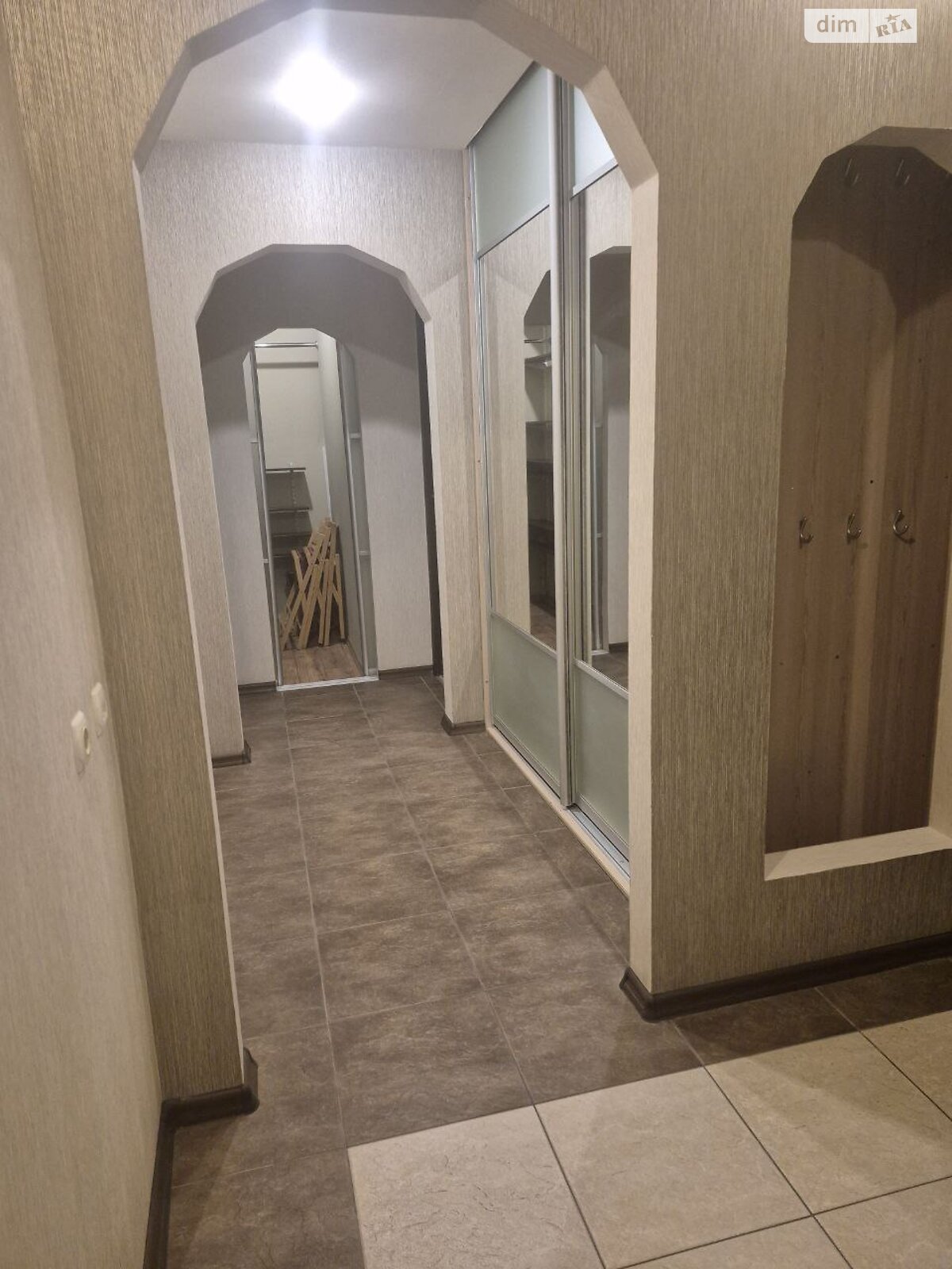 двухкомнатная квартира в Харькове, район Пески, на ул. Нескореных 4А в аренду на долгий срок помесячно фото 1 двухкомнатная квартира в Харькове, район Пески, на ул. Нескореных 4А в аренду на долгий срок помесячно фото 1