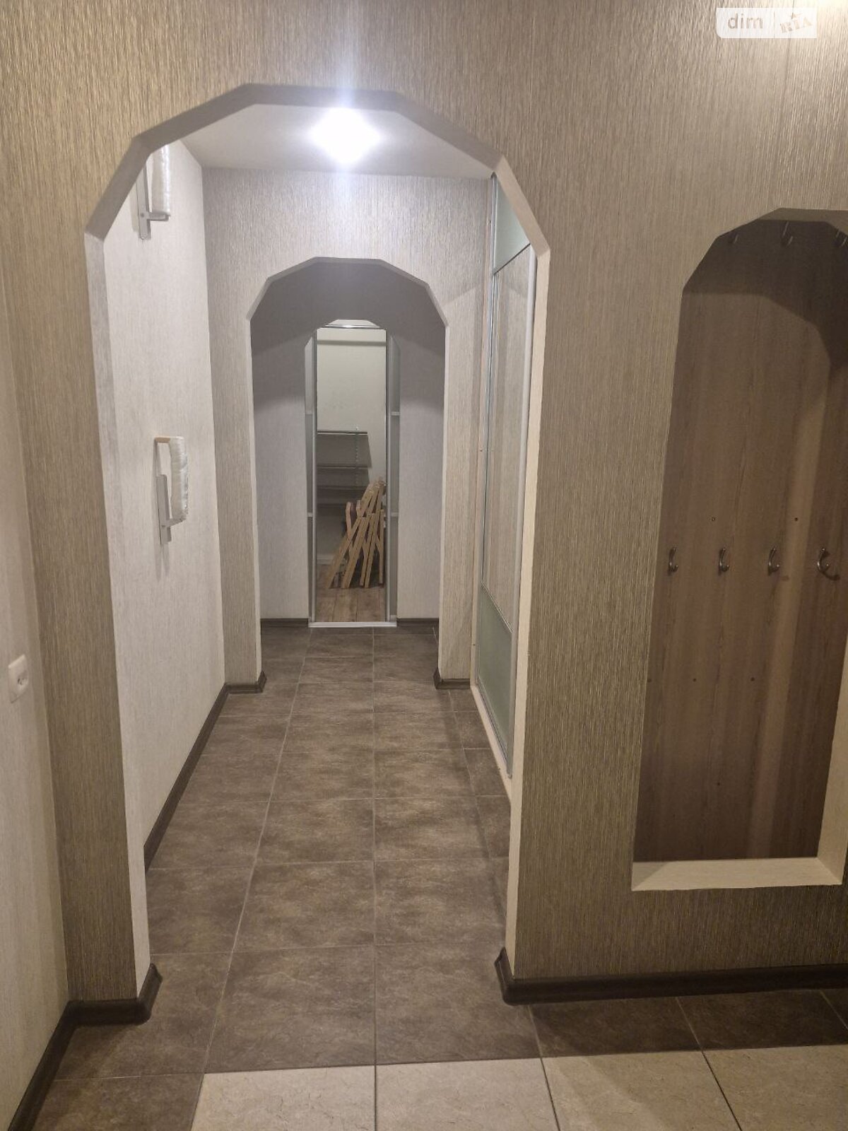 двухкомнатная квартира в Харькове, район Пески, на ул. Нескореных 4А в аренду на долгий срок помесячно фото 1 двухкомнатная квартира в Харькове, район Пески, на ул. Нескореных 4А в аренду на долгий срок помесячно фото 1