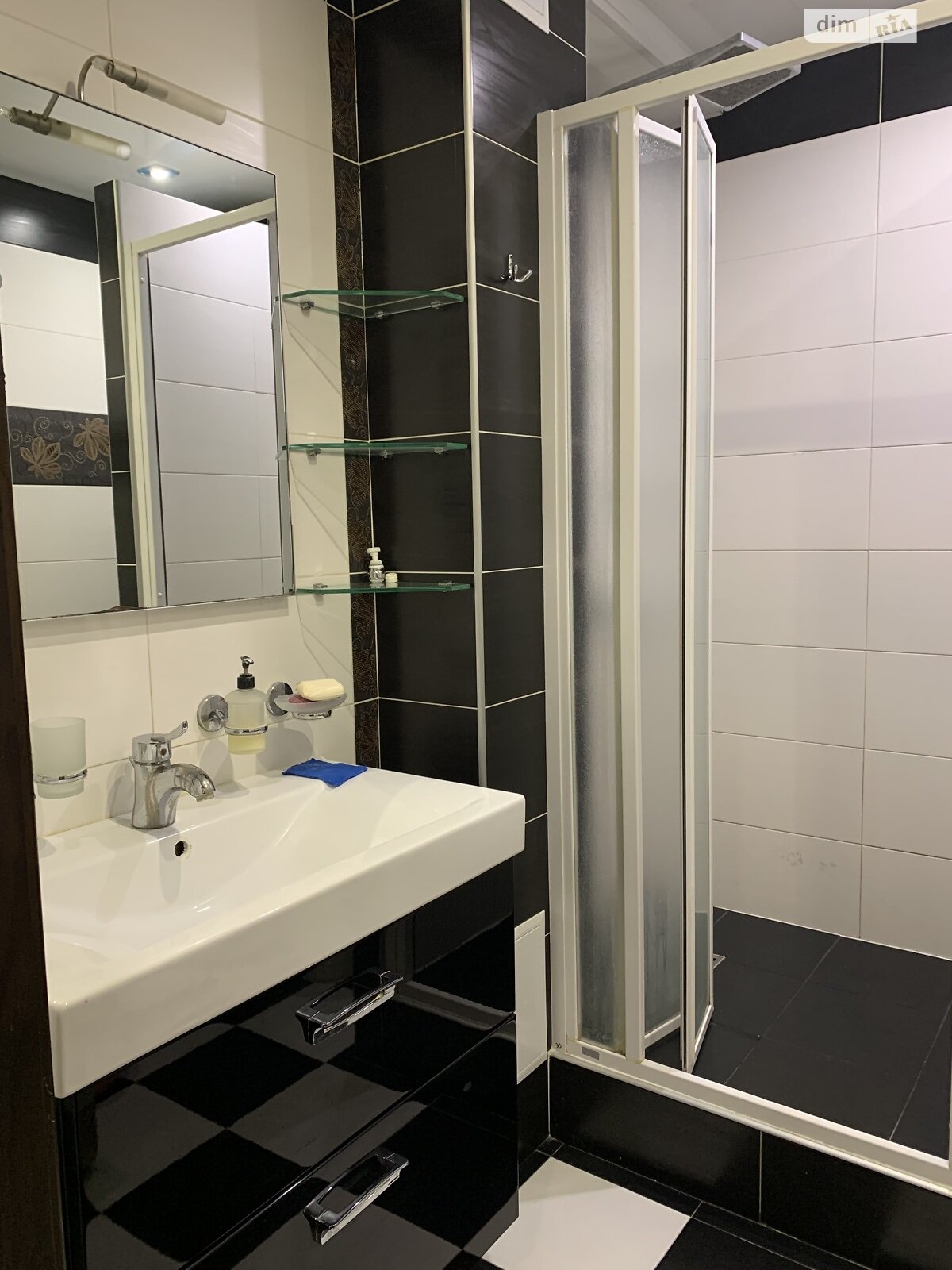 двокімнатна квартира в Харкові, район 6-ий мікрорайон, на вул. Новопрудна 9А в довготривалу оренду помісячно фото 1