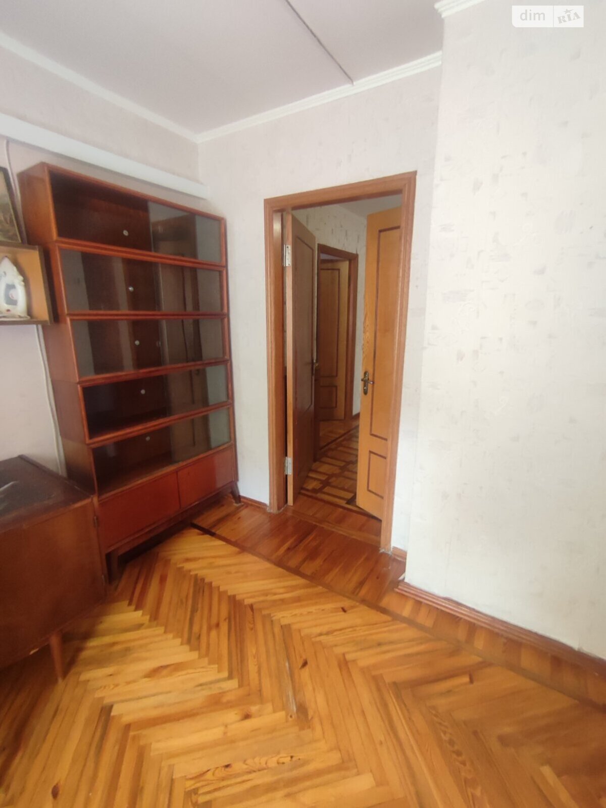 трехкомнатная квартира в Харькове, район 6-ой микрорайон, на ул. Старицкого 8 в аренду на долгий срок помесячно фото 1 трехкомнатная квартира в Харькове, район 6-ой микрорайон, на ул. Старицкого 8 в аренду на долгий срок помесячно фото 1