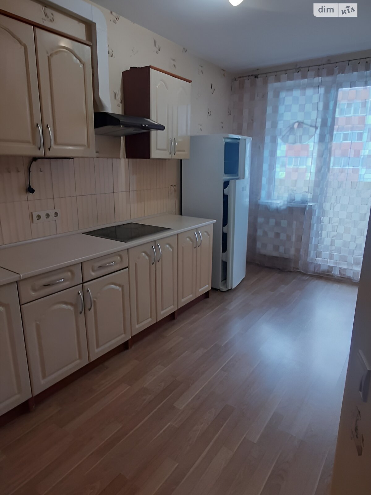 однокомнатная квартира в Харькове, район 604-ый микрорайон, на просп. Тракторостроителей 94В в аренду на долгий срок помесячно фото 1 однокомнатная квартира в Харькове, район 604-ый микрорайон, на просп. Тракторостроителей 94В в аренду на долгий срок помесячно фото 1
