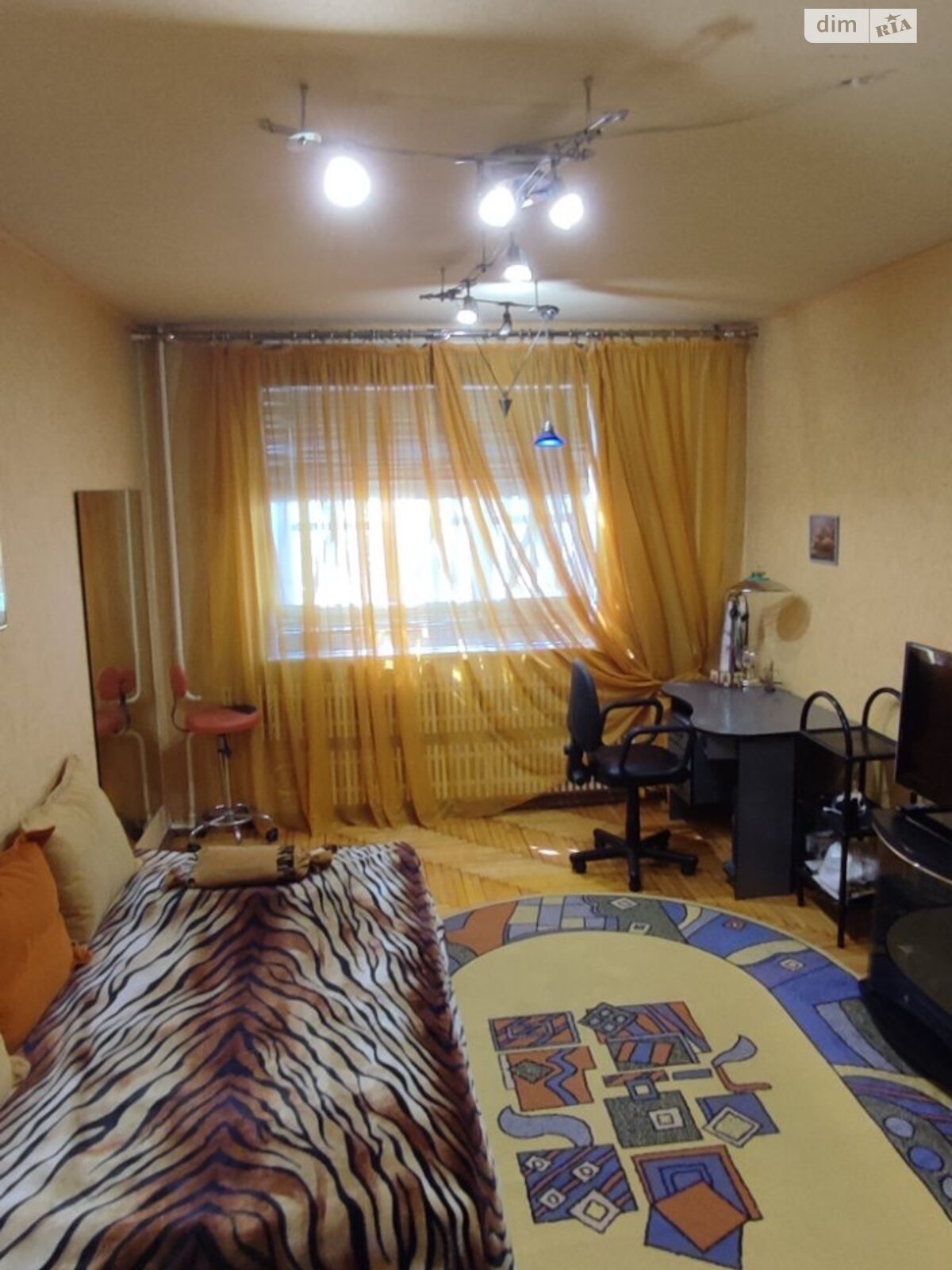 двокімнатна квартира в Харкові, район 626-ий мікрорайон, на вул. Амосова 56 в довготривалу оренду помісячно фото 1 двокімнатна квартира в Харкові, район 626-ий мікрорайон, на вул. Амосова 56 в довготривалу оренду помісячно фото 1