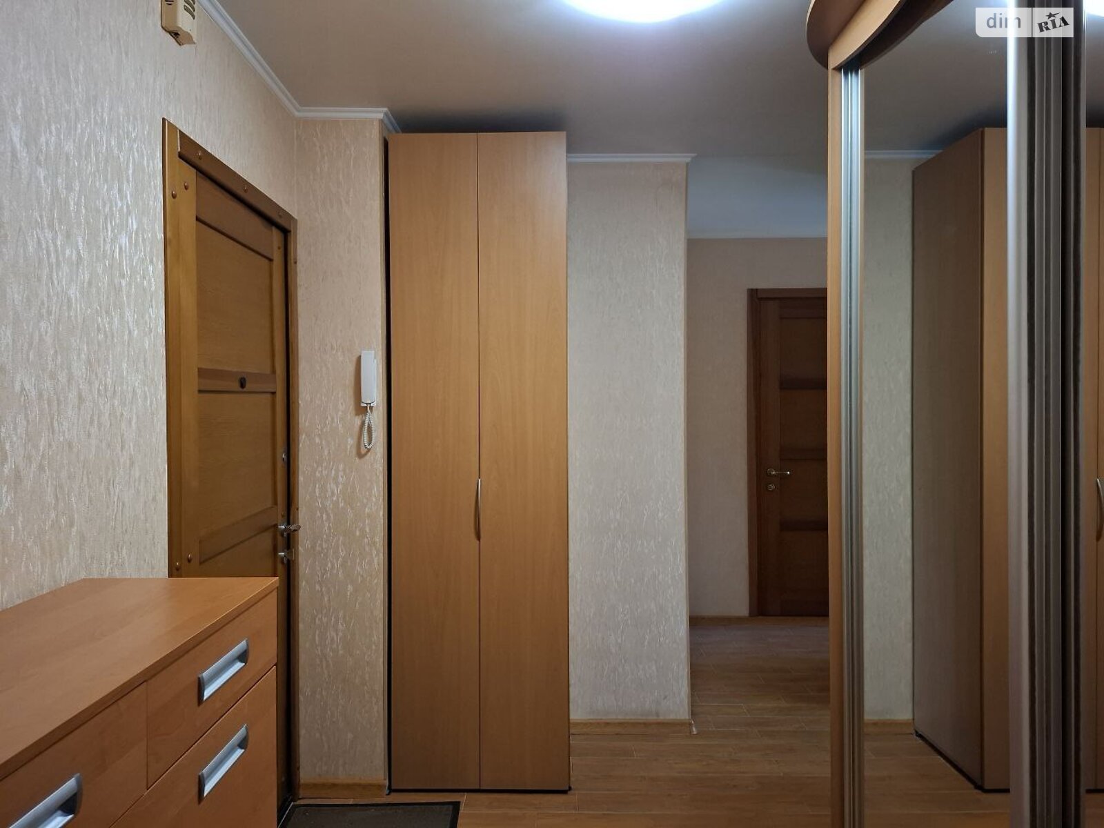 двокімнатна квартира в Харкові, район 626-ий мікрорайон, на вул. Амосова в довготривалу оренду помісячно фото 1 двокімнатна квартира в Харкові, район 626-ий мікрорайон, на вул. Амосова в довготривалу оренду помісячно фото 1