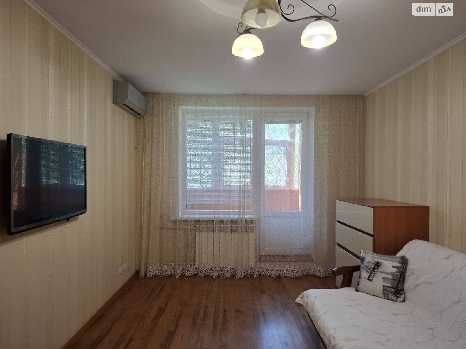 двокімнатна квартира в Харкові, район 626-ий мікрорайон, на вул. Амосова в довготривалу оренду помісячно фото 1 двокімнатна квартира в Харкові, район 626-ий мікрорайон, на вул. Амосова в довготривалу оренду помісячно фото 1