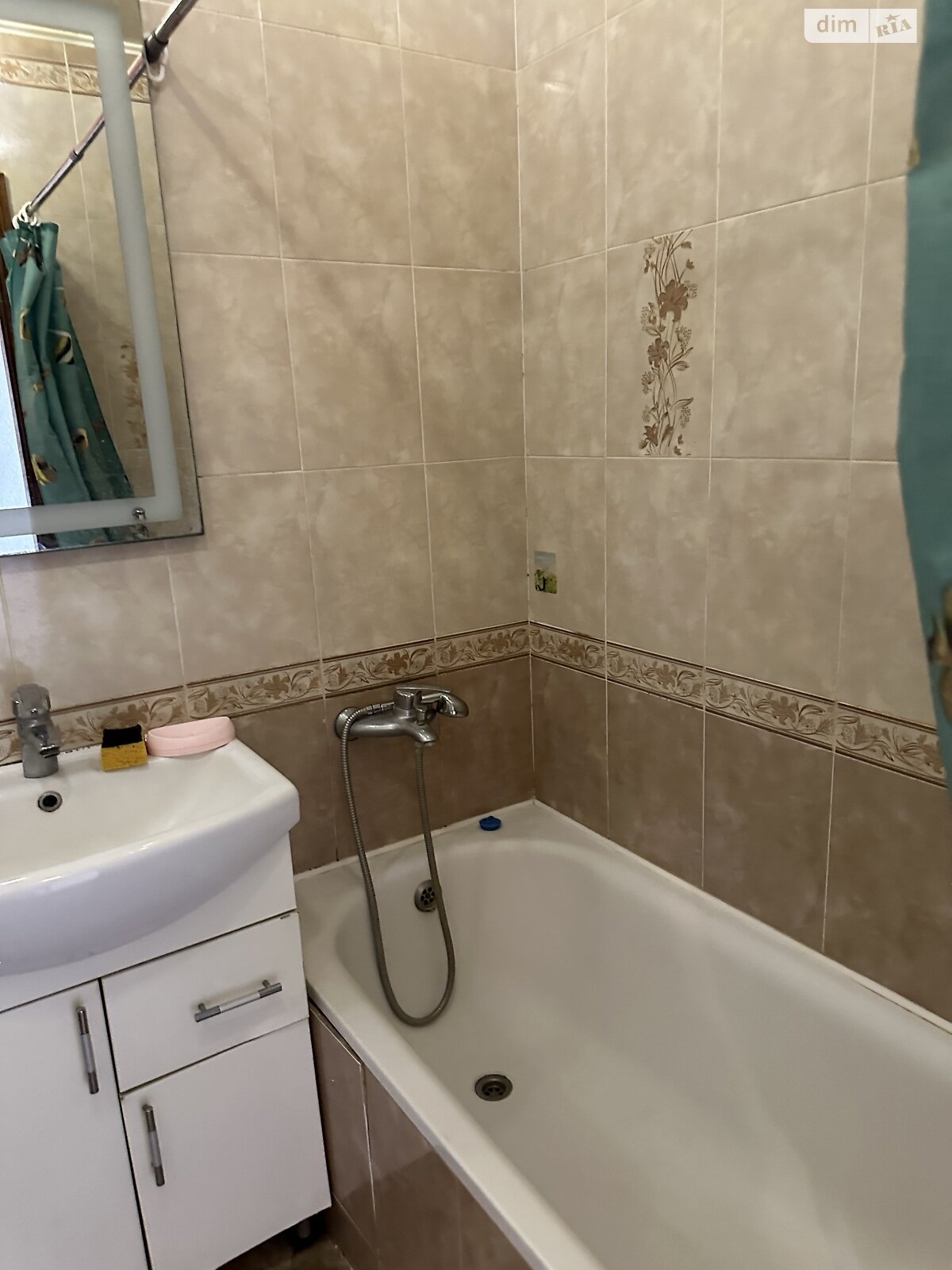 двокімнатна квартира в Харкові, район 626-ий мікрорайон, на вул. Сонячна 11 в довготривалу оренду помісячно фото 1