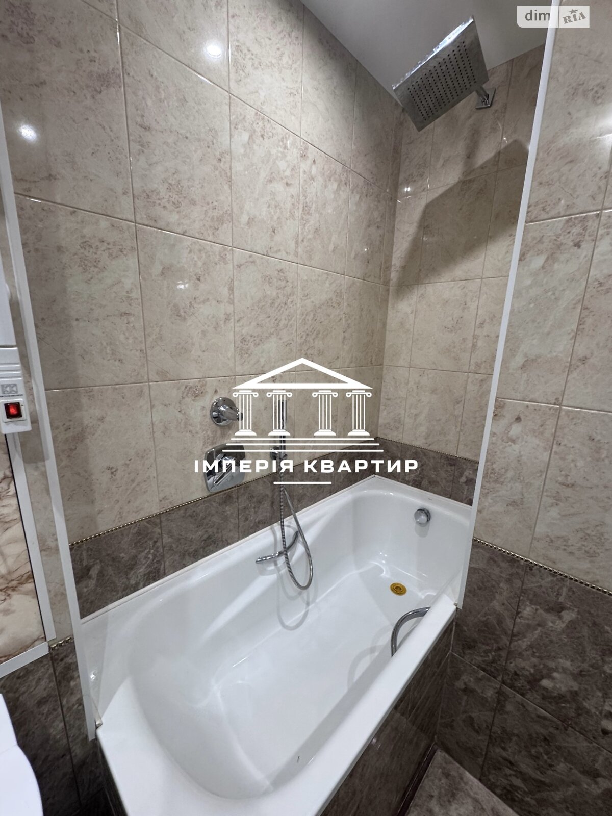 трикімнатна квартира в Харкові, район 627-ий мікрорайон, на вул. Єдності 171 корпус 1 в довготривалу оренду помісячно фото 1 трикімнатна квартира в Харкові, район 627-ий мікрорайон, на вул. Єдності 171 корпус 1 в довготривалу оренду помісячно фото 1