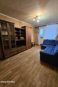 однокімнатна квартира в Харкові, район Олексїївка, на вул. Енвера Ахсарова в довготривалу оренду помісячно фото 2