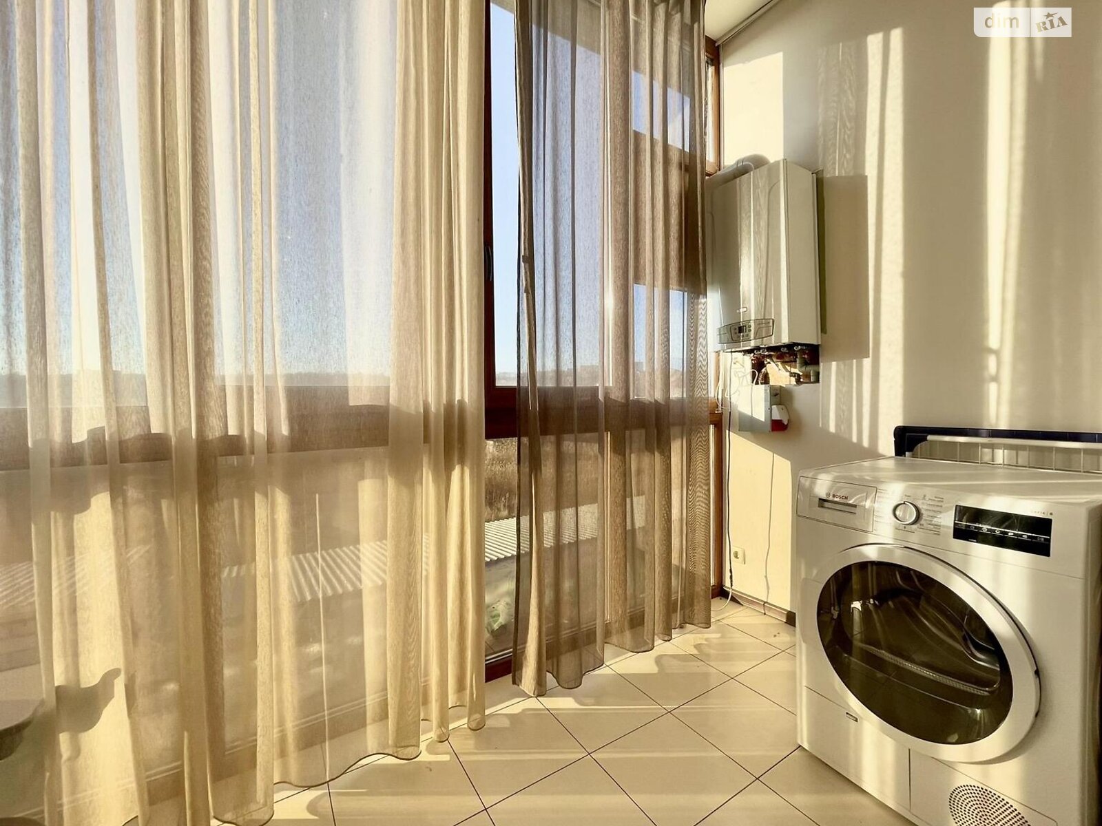 трехкомнатная квартира в Харькове, район Журавлевка, на ул. Новоалександровская в аренду на долгий срок помесячно фото 1