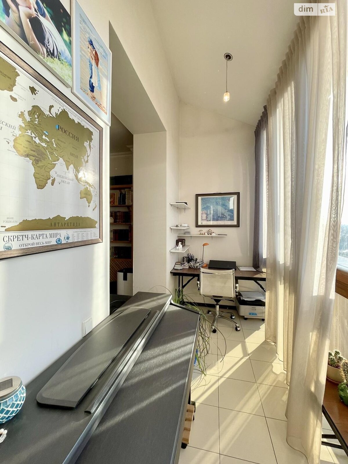 трехкомнатная квартира в Харькове, район Журавлевка, на ул. Новоалександровская в аренду на долгий срок помесячно фото 1