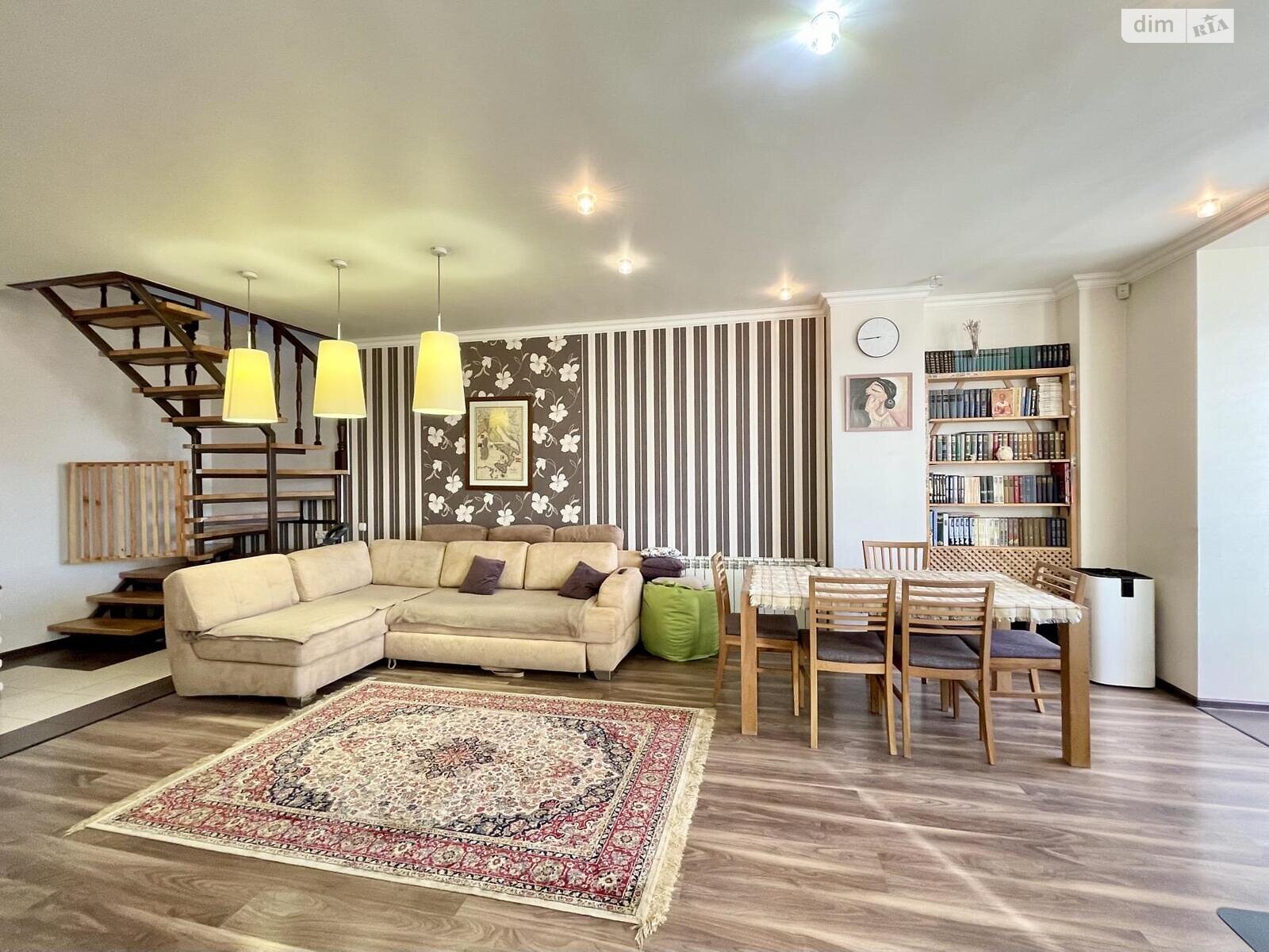 трехкомнатная квартира в Харькове, район Журавлевка, на ул. Новоалександровская в аренду на долгий срок помесячно фото 1