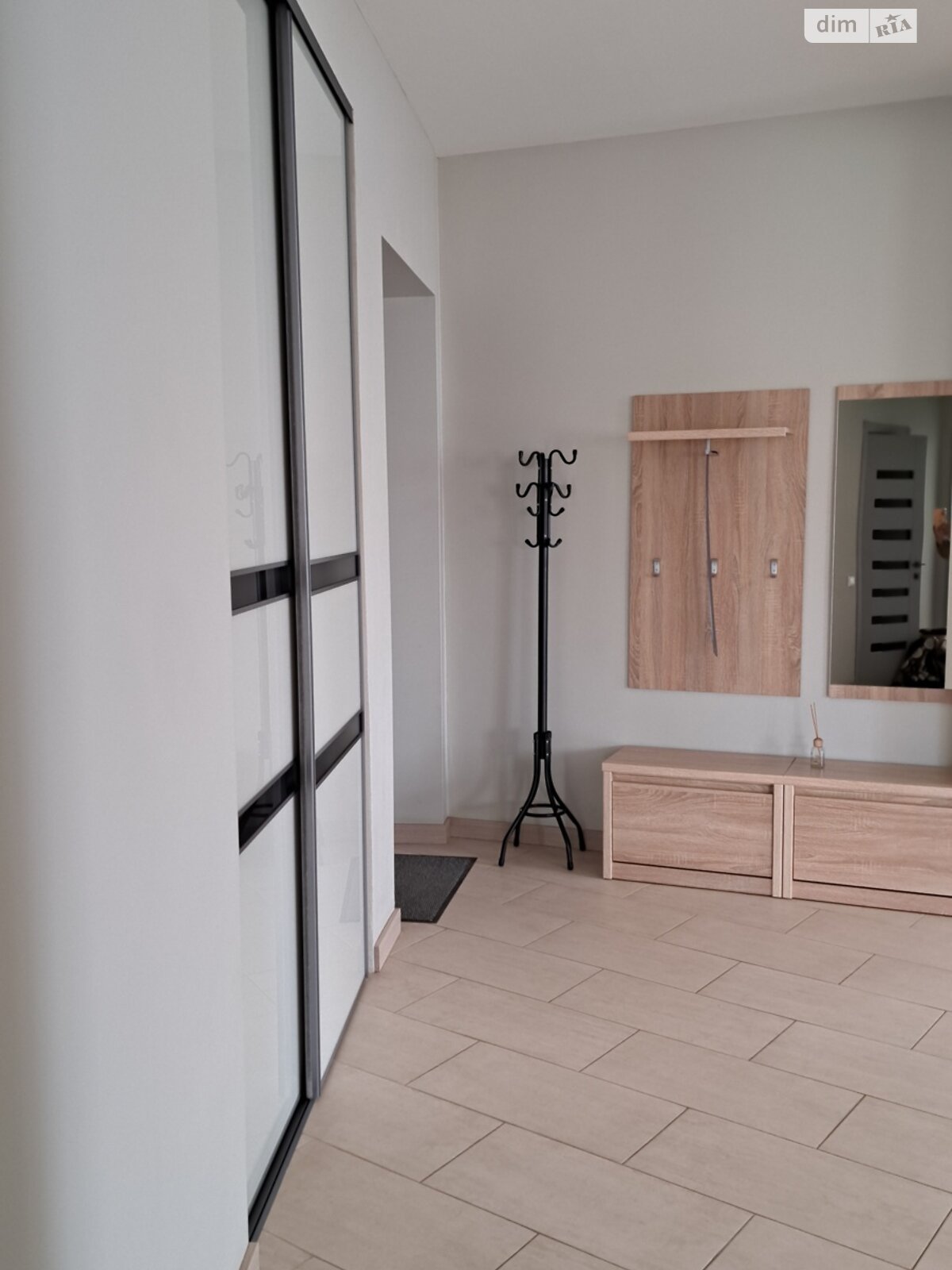 двокімнатна квартира в Харкові, район Київський, на майд. Конституції 20 в довготривалу оренду помісячно фото 1 двокімнатна квартира в Харкові, район Київський, на майд. Конституції 20 в довготривалу оренду помісячно фото 1