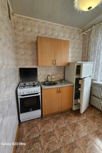 однокімнатна квартира в Харкові, район 522-ий мікрорайон, на вул. Нескорених 12 в довготривалу оренду помісячно фото 2