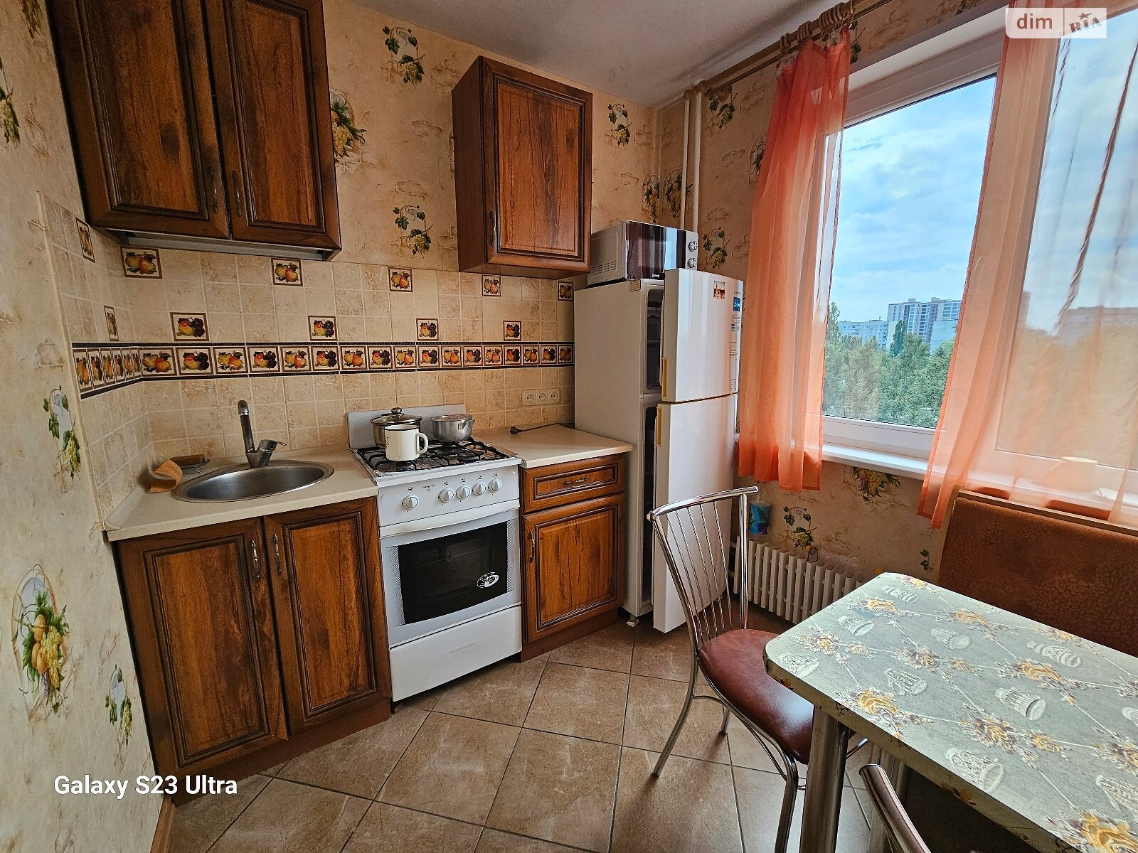 однокімнатна квартира в Харкові, на вул. Нескорених 12Г в довготривалу оренду помісячно фото 1 однокімнатна квартира в Харкові, на вул. Нескорених 12Г в довготривалу оренду помісячно фото 1