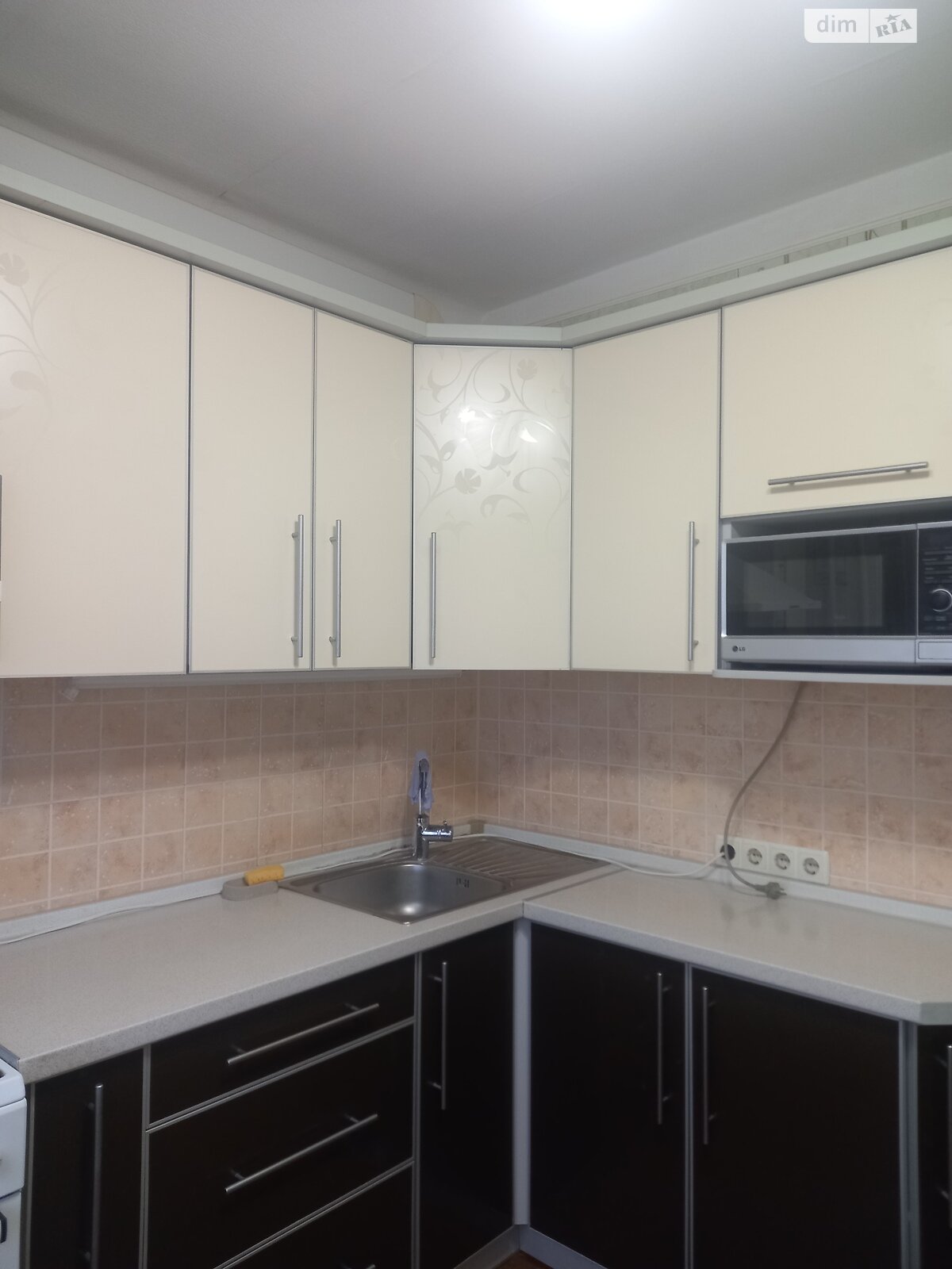 однокомнатная квартира в Харькове, район undefined, на пр. Садовый 11А в аренду на долгий срок помесячно фото 1 однокомнатная квартира в Харькове, район undefined, на пр. Садовый 11А в аренду на долгий срок помесячно фото 1