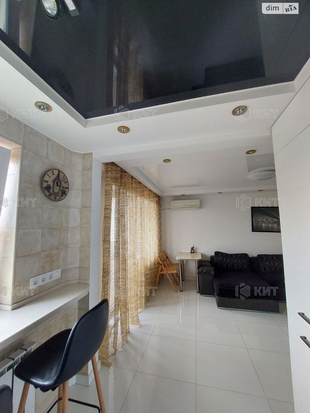 трехкомнатная квартира в Харькове, район Новые Дома, на ул. Мельникова Василия 8 в аренду на долгий срок помесячно фото 1