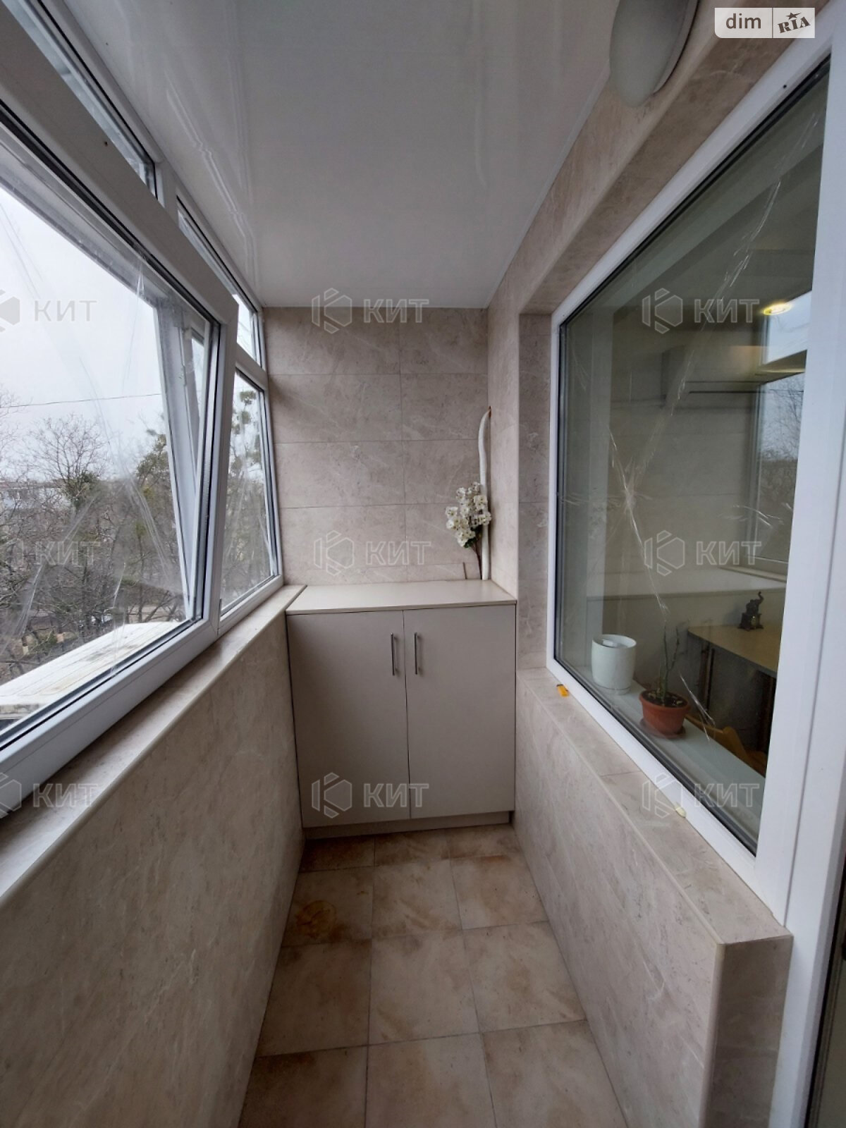 трехкомнатная квартира в Харькове, район Новые Дома, на ул. Мельникова Василия 8 в аренду на долгий срок помесячно фото 1