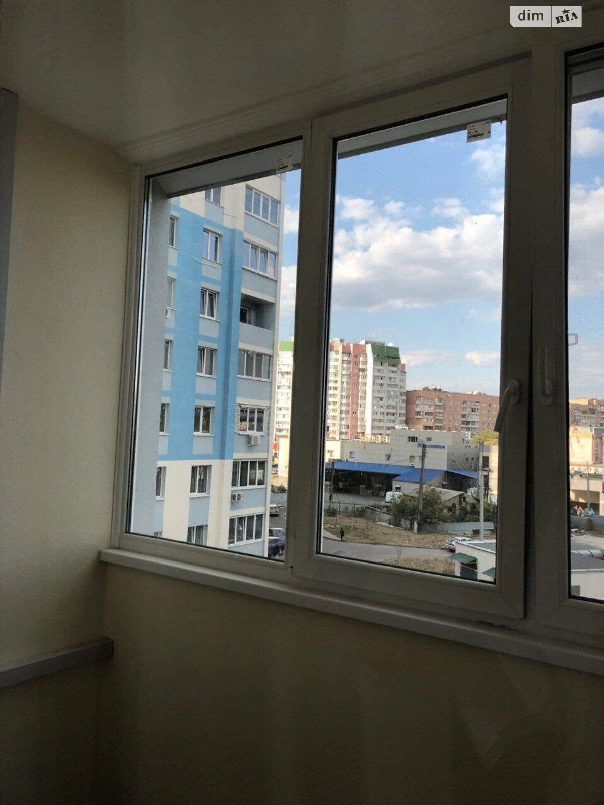 однокомнатная квартира в Харькове, район Основянский, на ул. Елизаветинская 3Б в аренду на долгий срок помесячно фото 1 однокомнатная квартира в Харькове, район Основянский, на ул. Елизаветинская 3Б в аренду на долгий срок помесячно фото 1