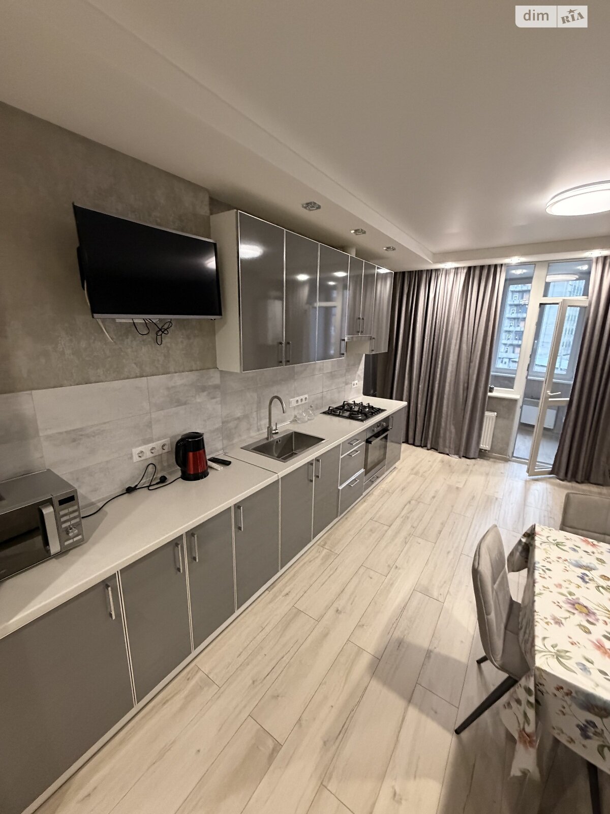 двухкомнатная квартира в Харькове, район Основянский, на майд. Героев Небесной Сотни 14/1 в аренду на долгий срок помесячно фото 1