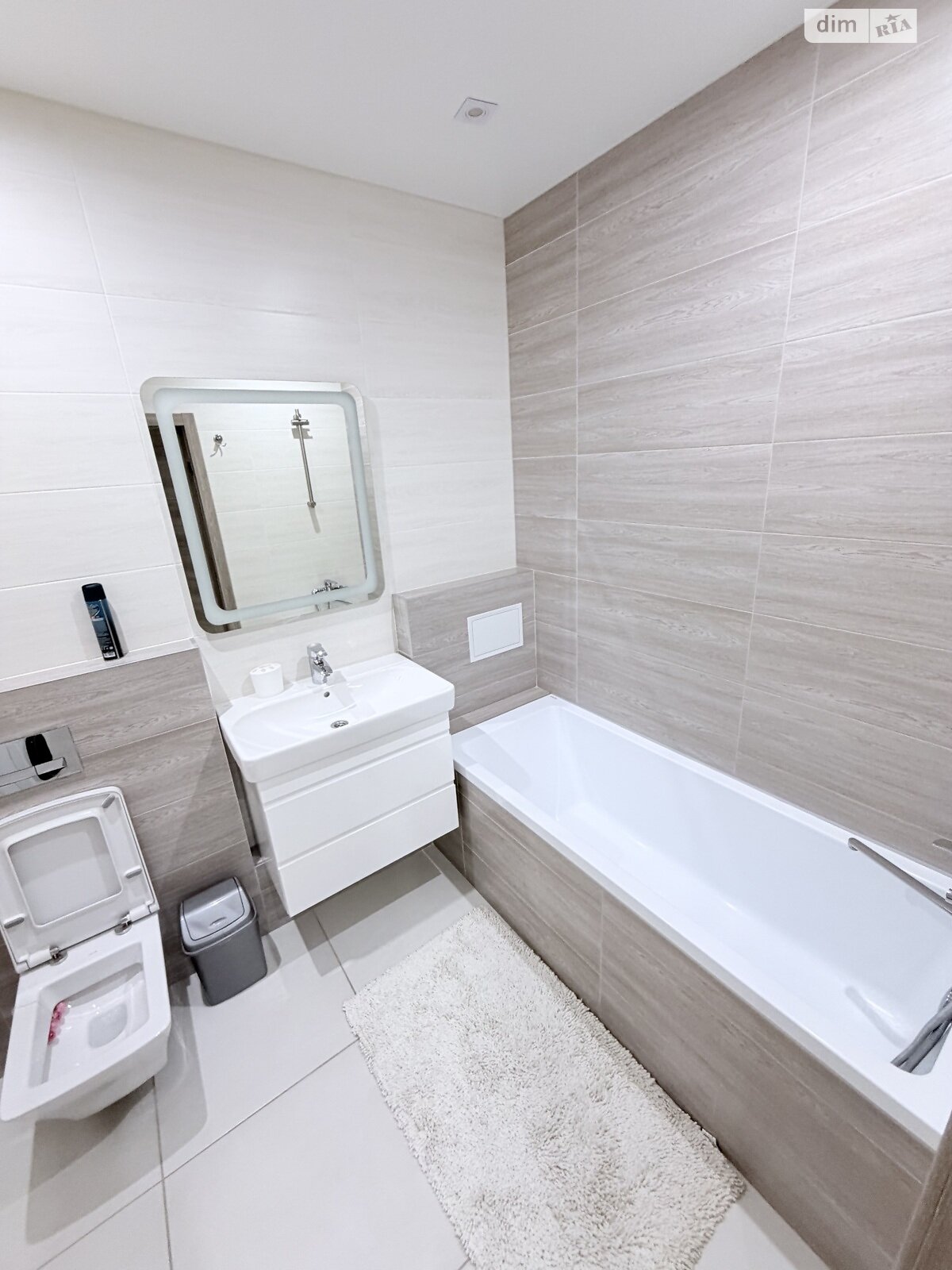 двухкомнатная квартира в Харькове, район Основянский, на майд. Героев Небесной Сотни 14/1 в аренду на долгий срок помесячно фото 1