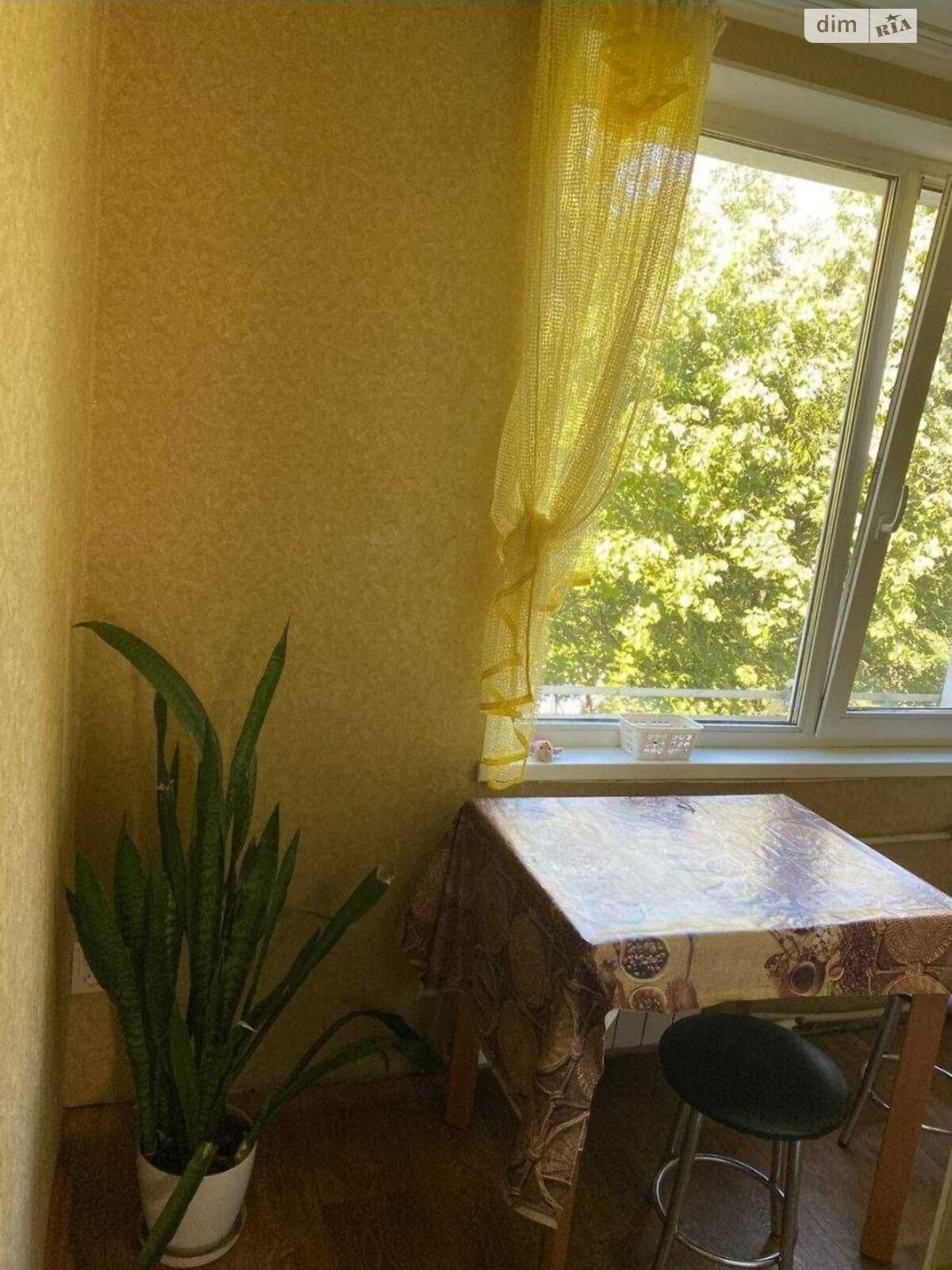 трикімнатна квартира з меблями в Харкові, район Павлове Поле, на вул. 23-го Серпня в довготривалу оренду помісячно фото 1