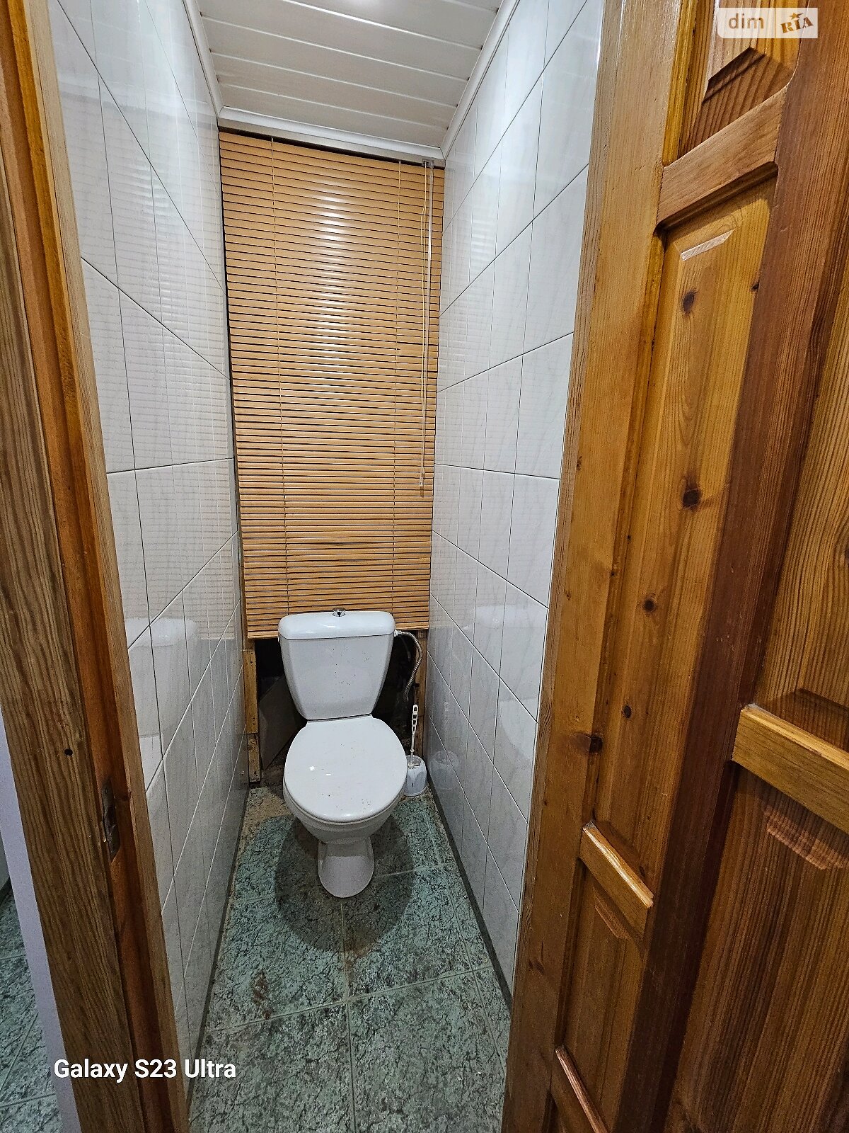 четырехкомнатная квартира в Харькове, на просп. Победы 72Б в аренду на долгий срок помесячно фото 1 четырехкомнатная квартира в Харькове, на просп. Победы 72Б в аренду на долгий срок помесячно фото 1