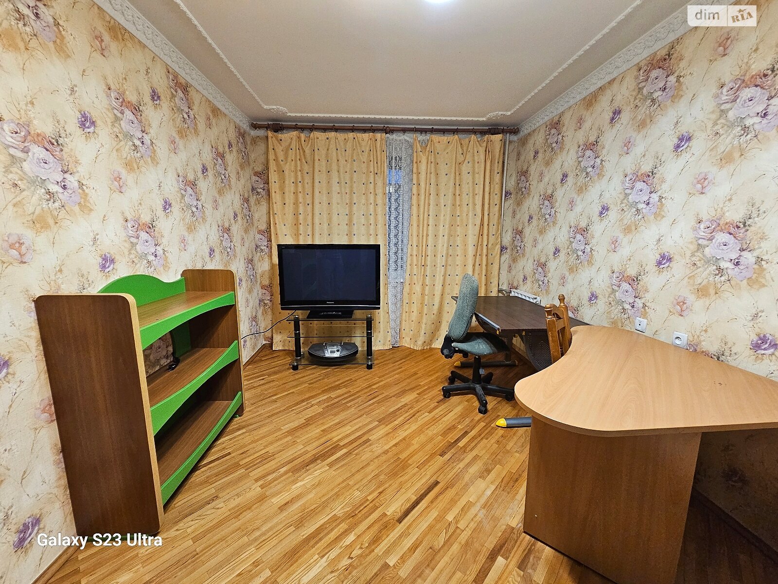 четырехкомнатная квартира в Харькове, на просп. Победы 72Б в аренду на долгий срок помесячно фото 1 четырехкомнатная квартира в Харькове, на просп. Победы 72Б в аренду на долгий срок помесячно фото 1
