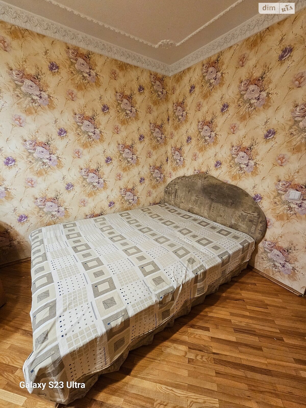 четырехкомнатная квартира в Харькове, на просп. Победы 72Б в аренду на долгий срок помесячно фото 1 четырехкомнатная квартира в Харькове, на просп. Победы 72Б в аренду на долгий срок помесячно фото 1