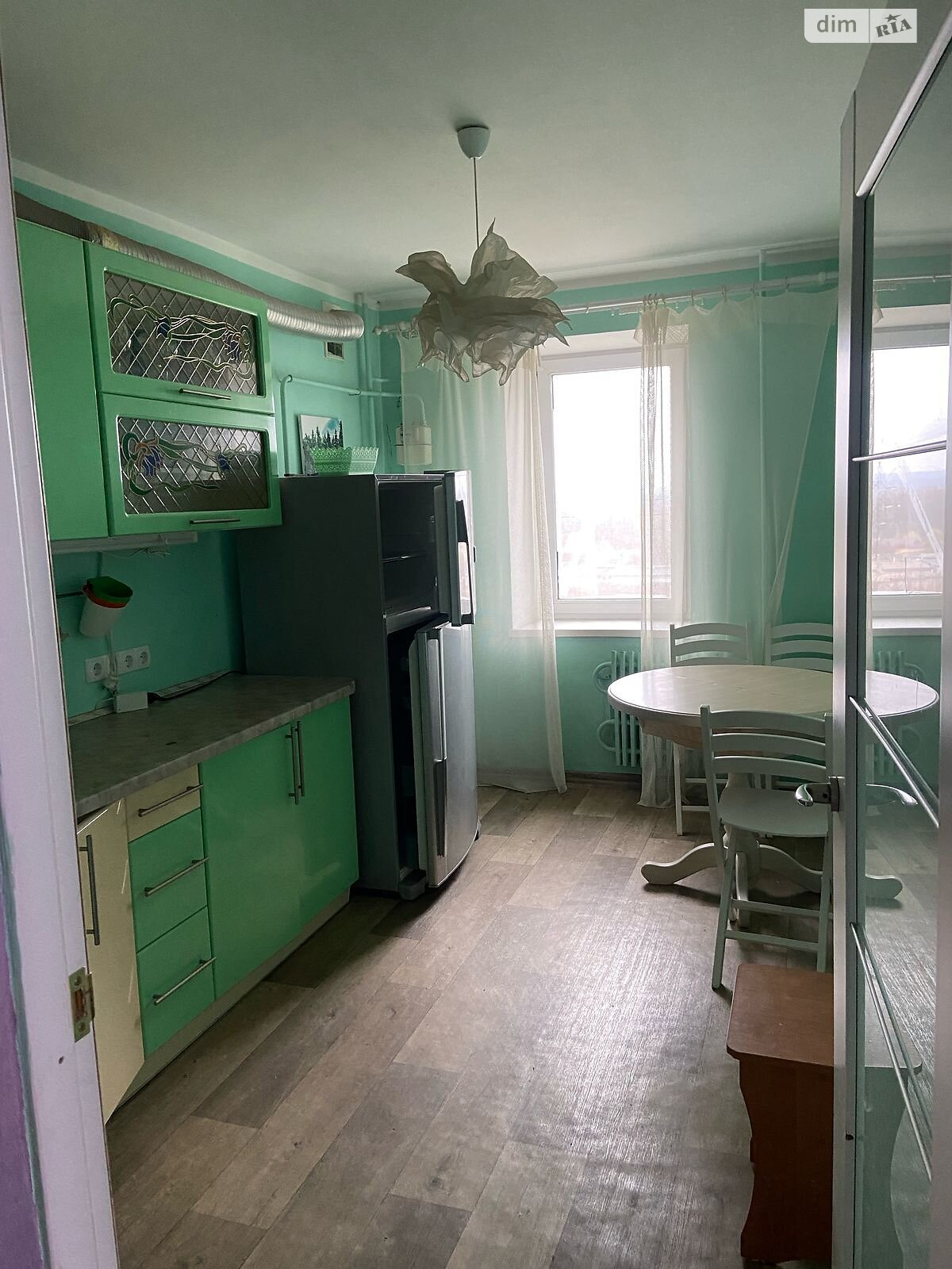 трехкомнатная квартира в Харькове, район Пятихатки, на просп. Академика Курчатова 28 в аренду на долгий срок помесячно фото 1 трехкомнатная квартира в Харькове, район Пятихатки, на просп. Академика Курчатова 28 в аренду на долгий срок помесячно фото 1