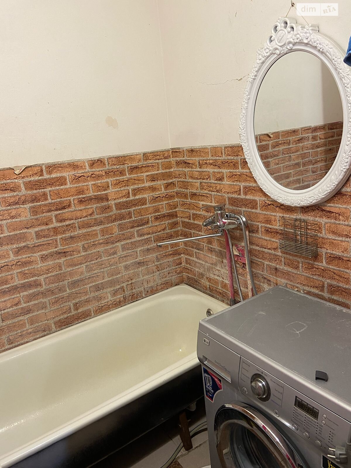 трехкомнатная квартира в Харькове, район Пятихатки, на просп. Академика Курчатова 28 в аренду на долгий срок помесячно фото 1 трехкомнатная квартира в Харькове, район Пятихатки, на просп. Академика Курчатова 28 в аренду на долгий срок помесячно фото 1