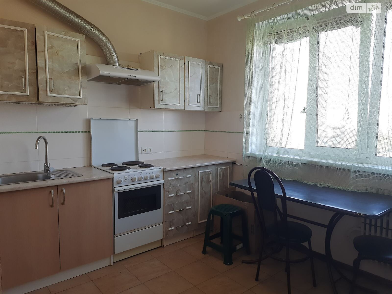 двокімнатна квартира в Харкові, район Роганський, на вул. 92 бригади в довготривалу оренду помісячно фото 1 двокімнатна квартира в Харкові, район Роганський, на вул. 92 бригади в довготривалу оренду помісячно фото 1