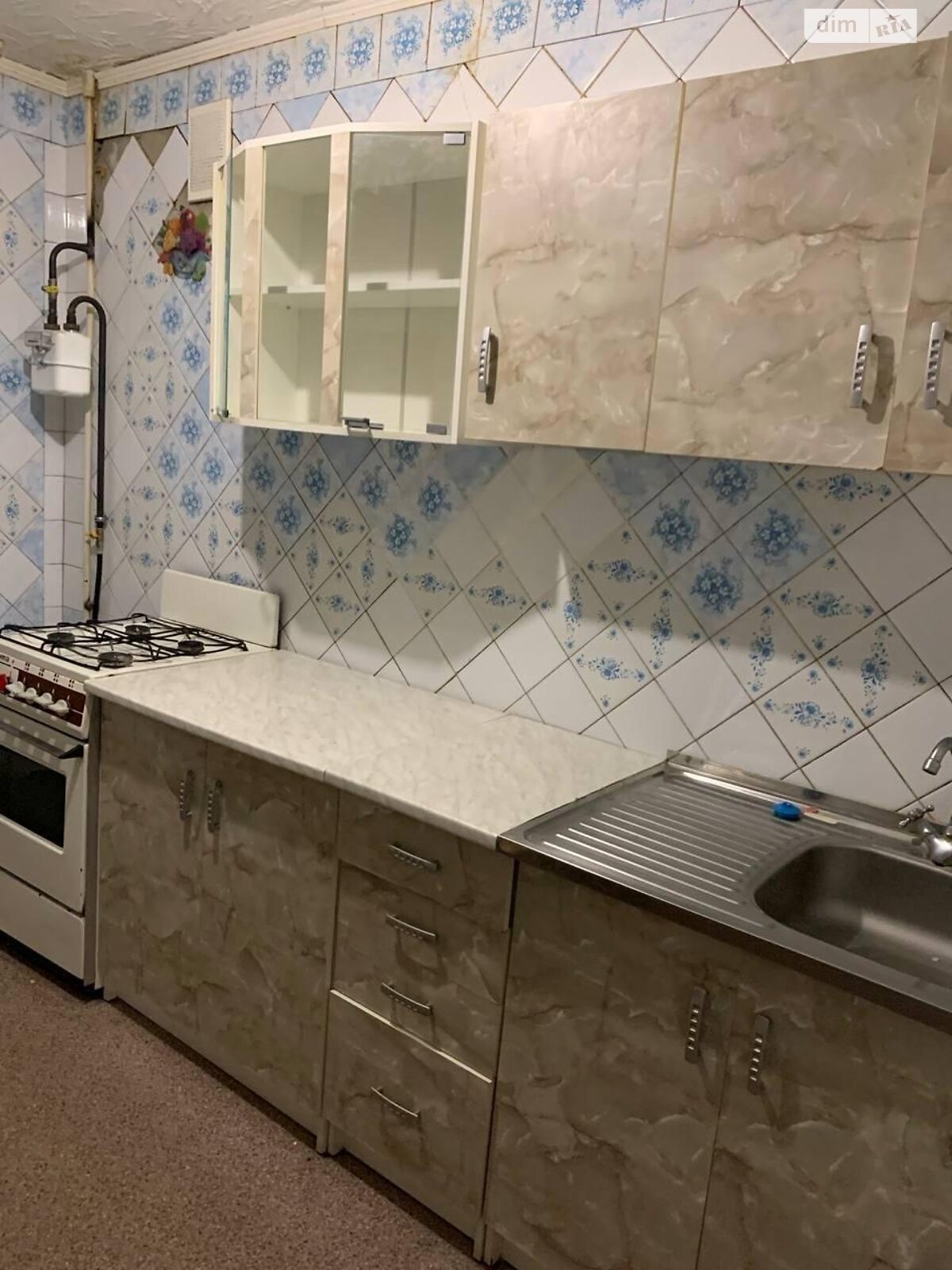 трехкомнатная квартира в Харькове, район Рубановка, на ул. Паращука Юрия в аренду на долгий срок помесячно фото 1 трехкомнатная квартира в Харькове, район Рубановка, на ул. Паращука Юрия в аренду на долгий срок помесячно фото 1