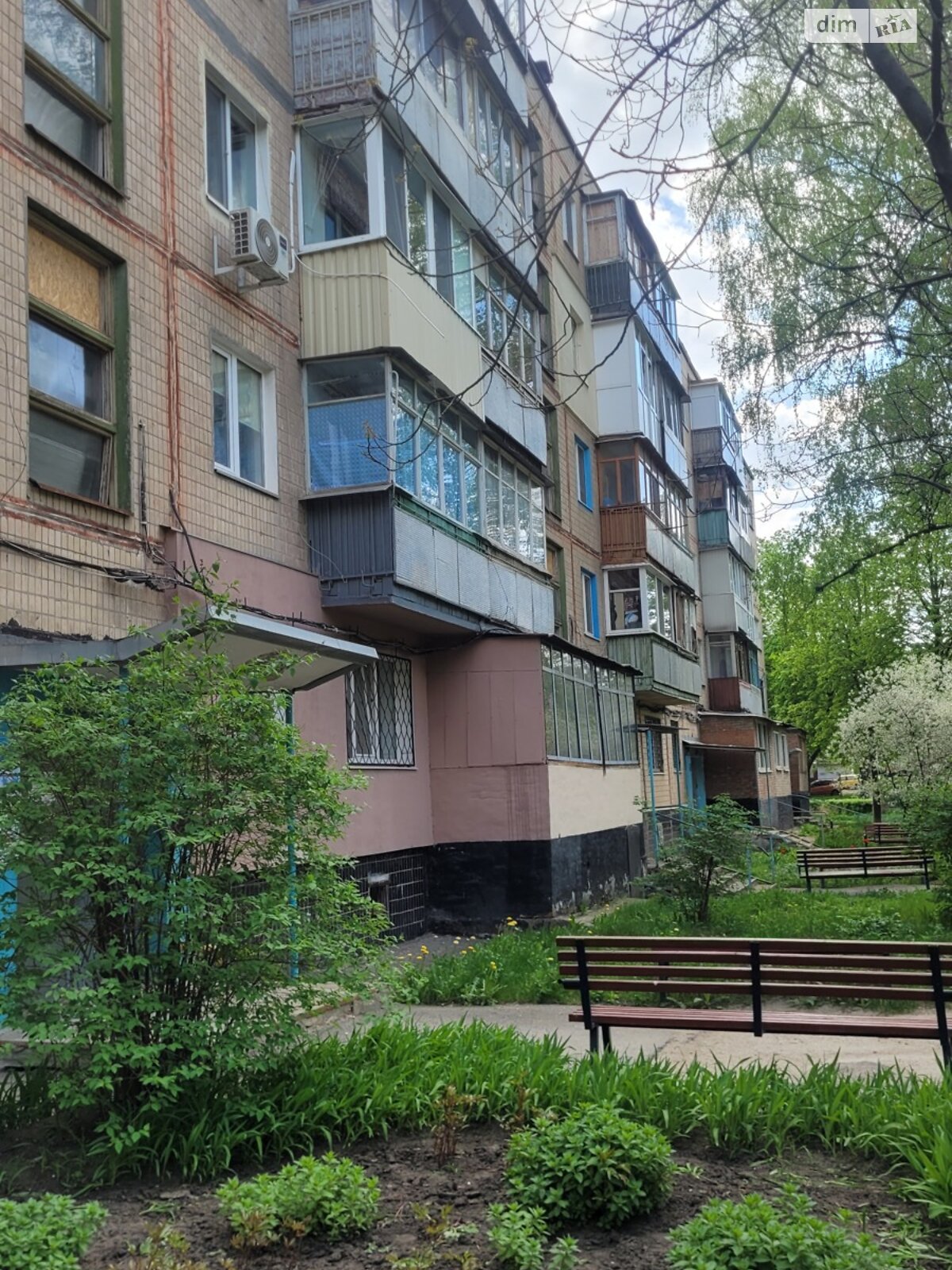 двухкомнатная квартира в Харькове, район Салтовский, на ул. Гвардейцев-Широнинцев 40Б в аренду на долгий срок помесячно фото 1 двухкомнатная квартира в Харькове, район Салтовский, на ул. Гвардейцев-Широнинцев 40Б в аренду на долгий срок помесячно фото 1