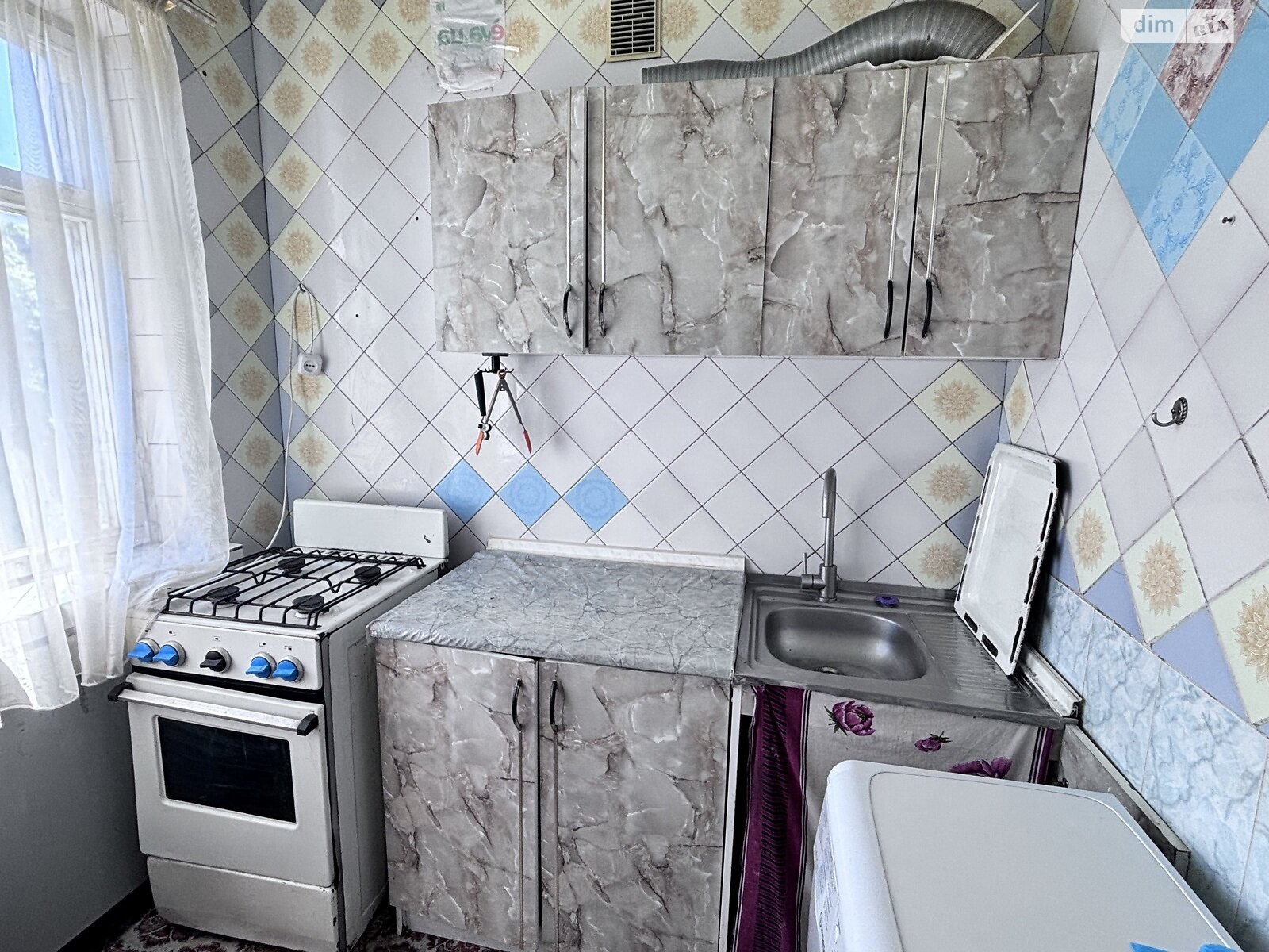 трикімнатна квартира в Харкові, район Салтівський, на вул. Нескорених 19А в довготривалу оренду помісячно фото 1 трикімнатна квартира в Харкові, район Салтівський, на вул. Нескорених 19А в довготривалу оренду помісячно фото 1